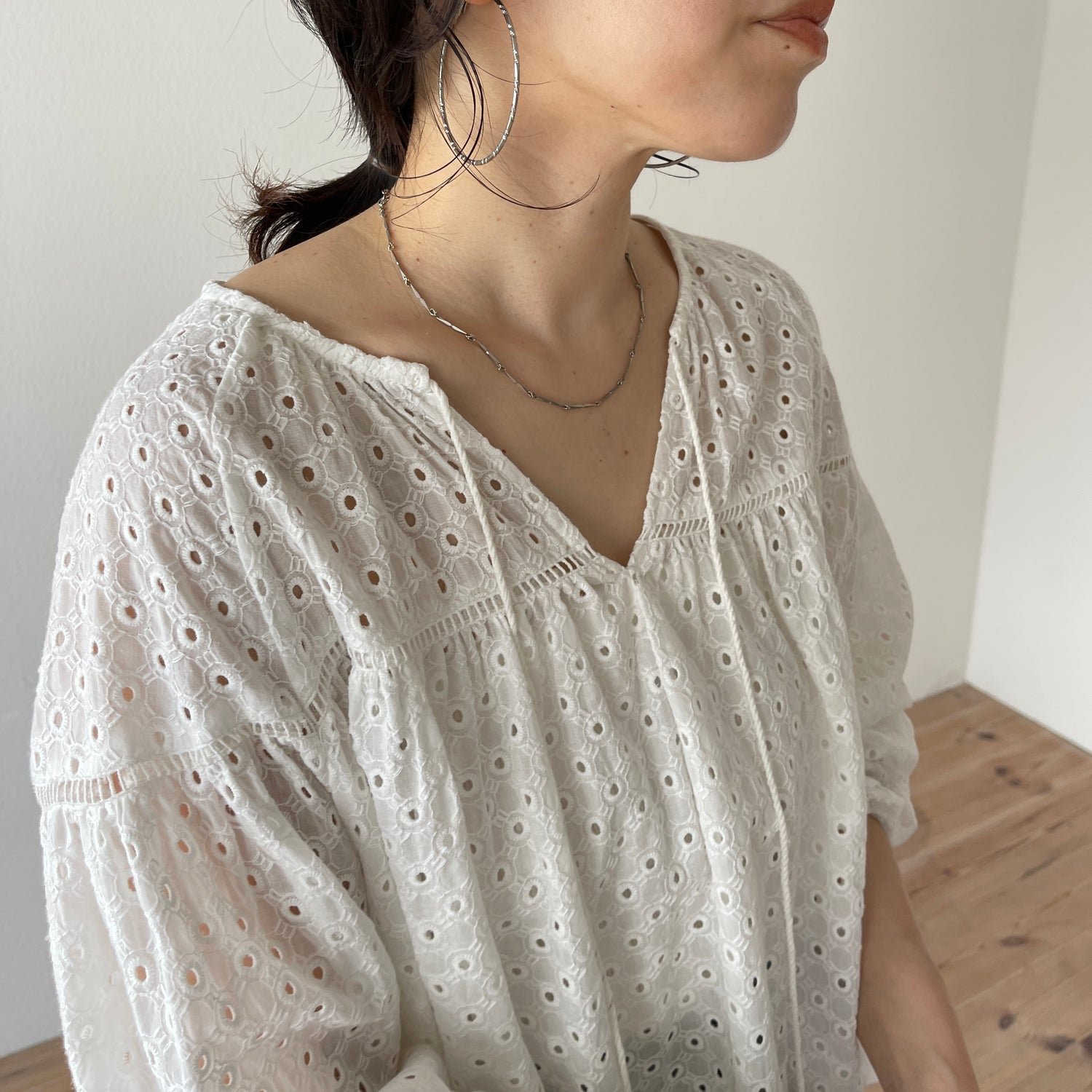 cutwork lace blouse / ivory