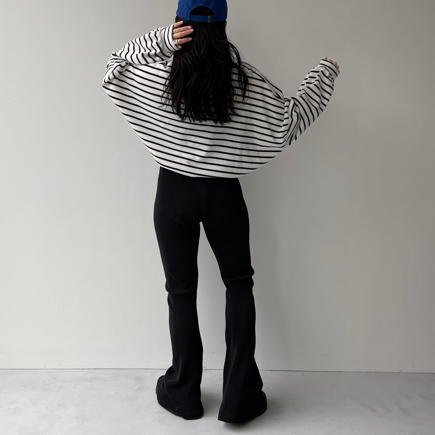 daily daily super stretch pleats flare pants / cherry red