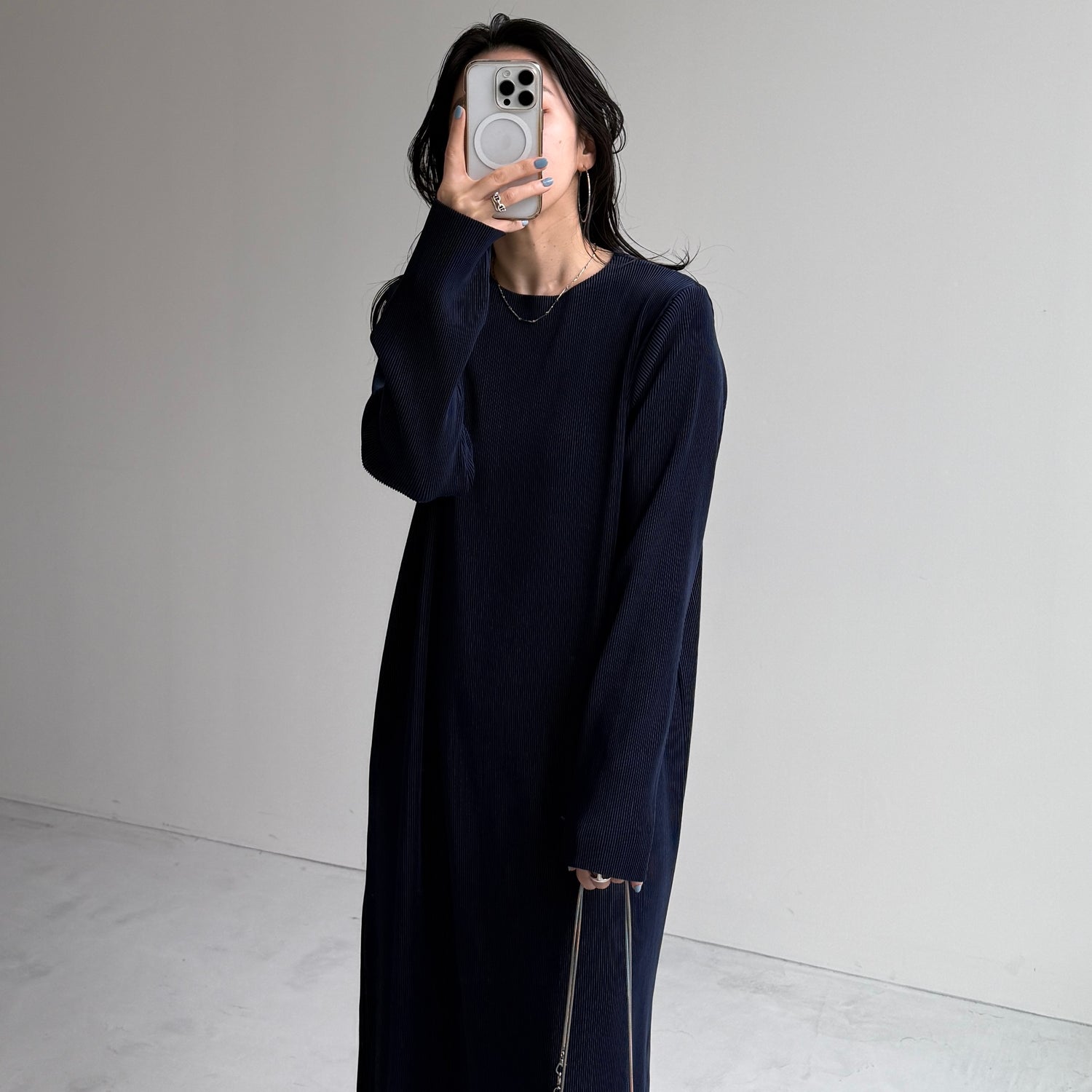 daily daily super stretch crew neck pleats one piece / navy [FREE or LONG]クルーネック