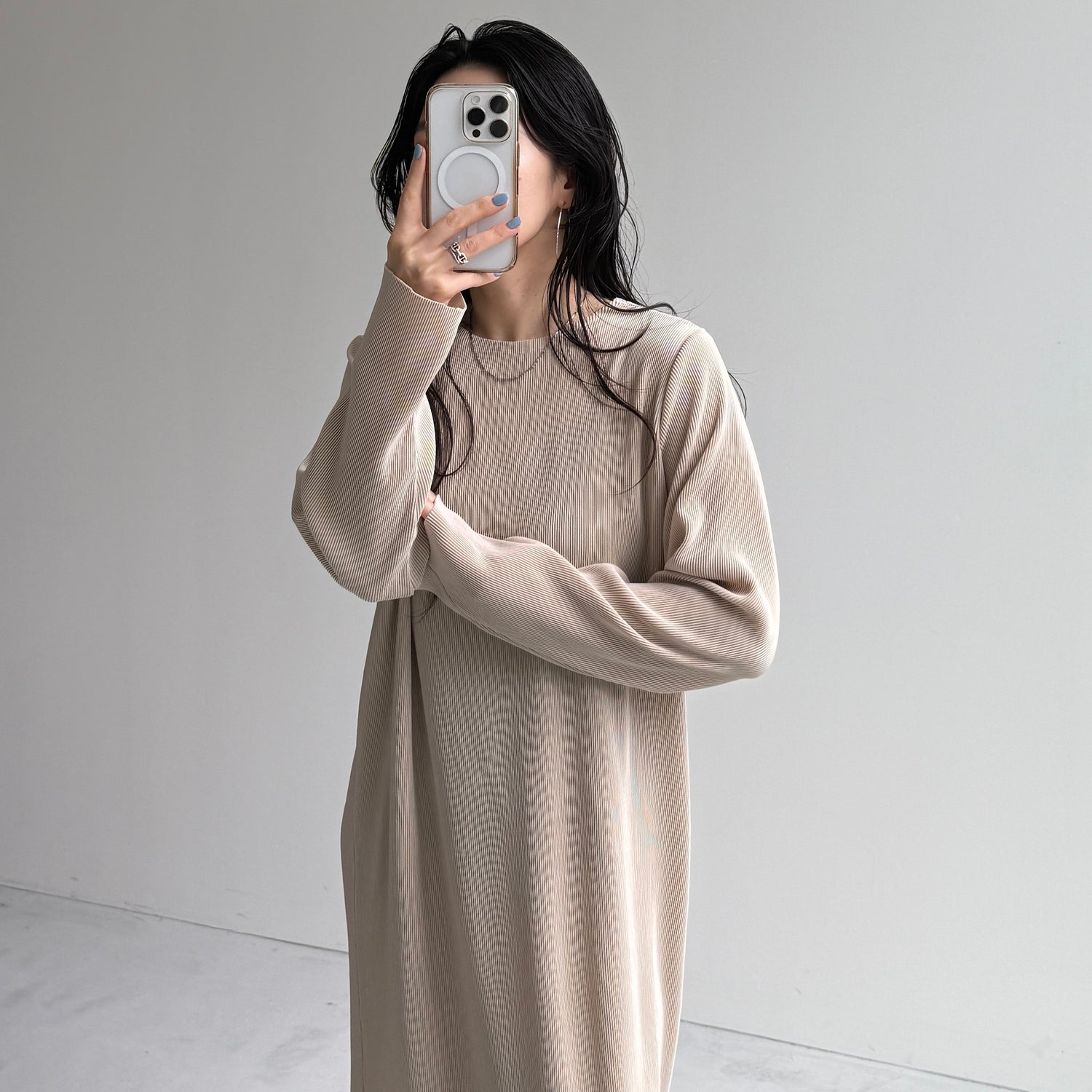 daily daily super stretch crew neck pleats one piece / ivory [FREE or LONG]クルーネック