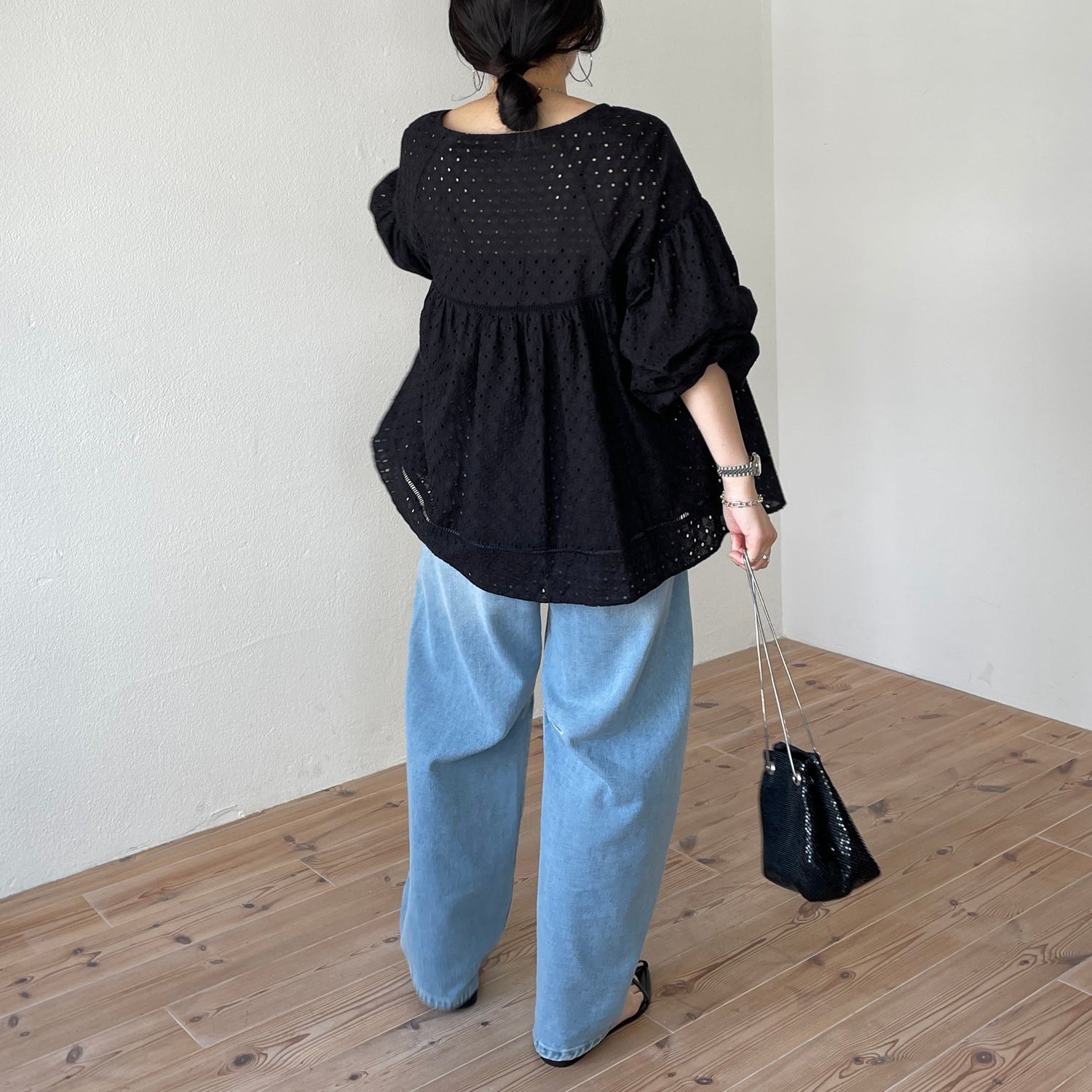 【SAMPLE】cutwork lace blouse / black