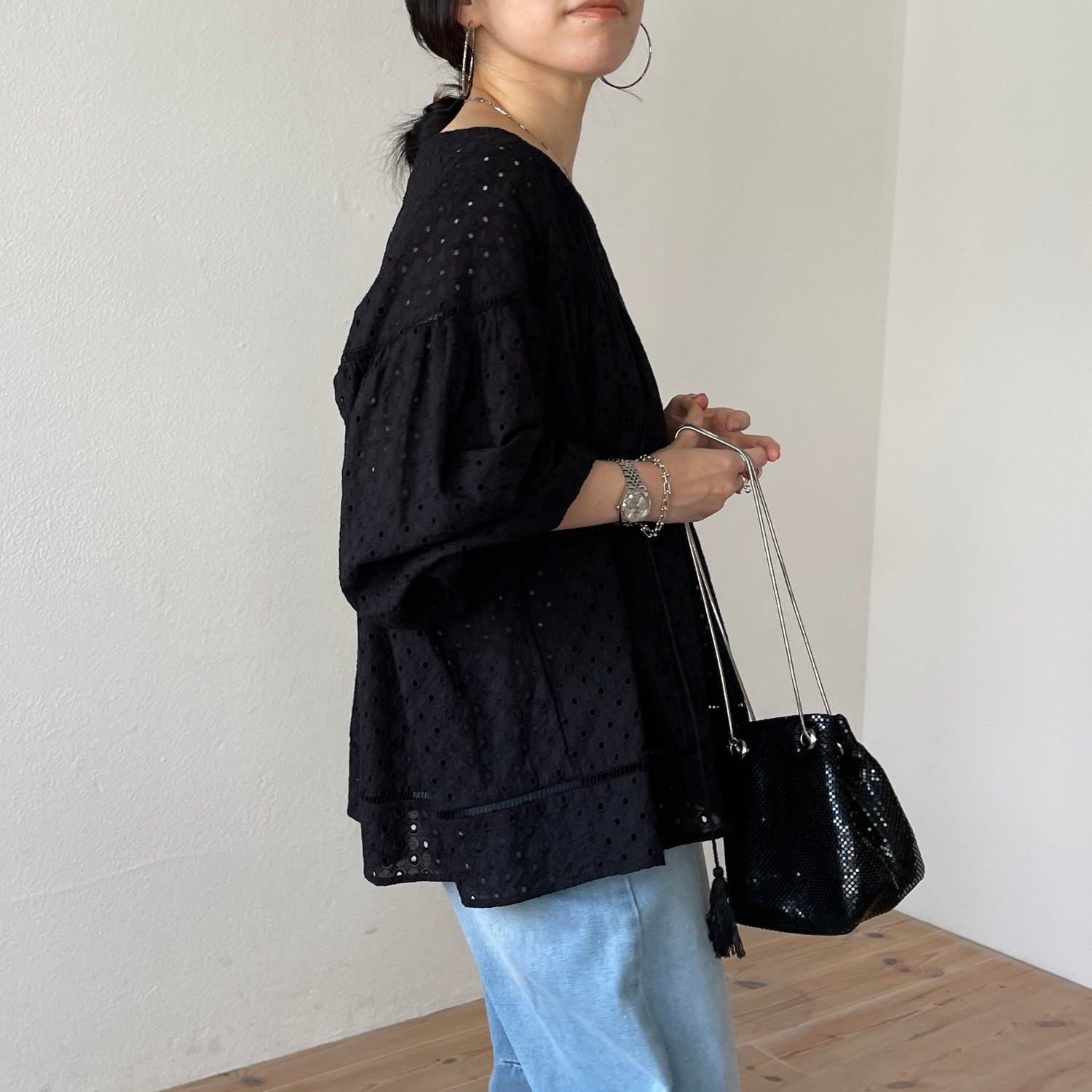 【SAMPLE】cutwork lace blouse / black
