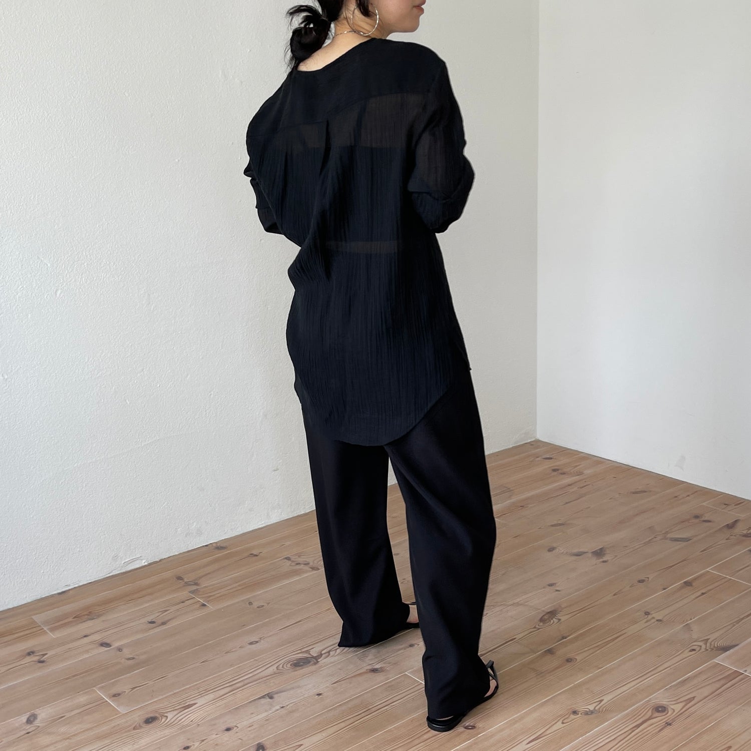 2way crinkle sheer shirt / black