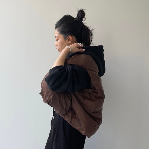 egg down vest / brown