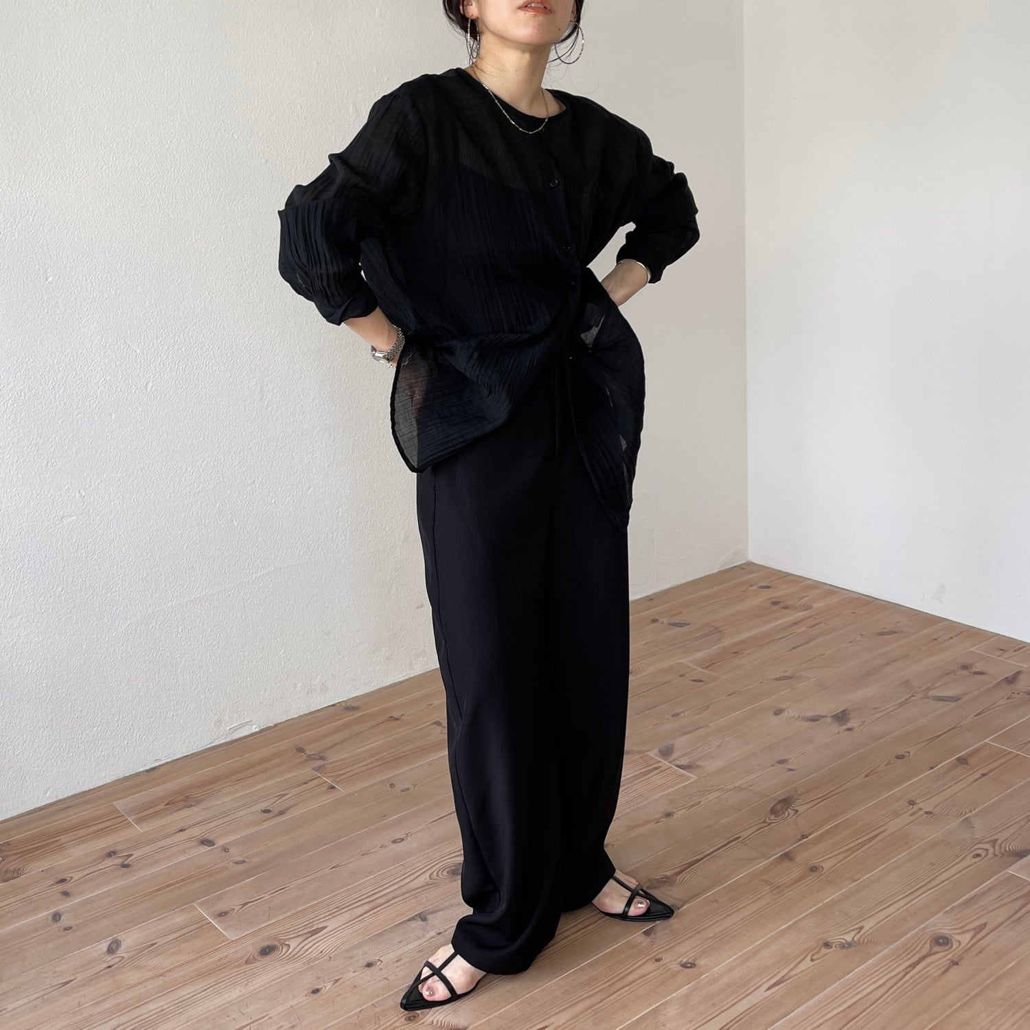 2way crinkle sheer shirt / black