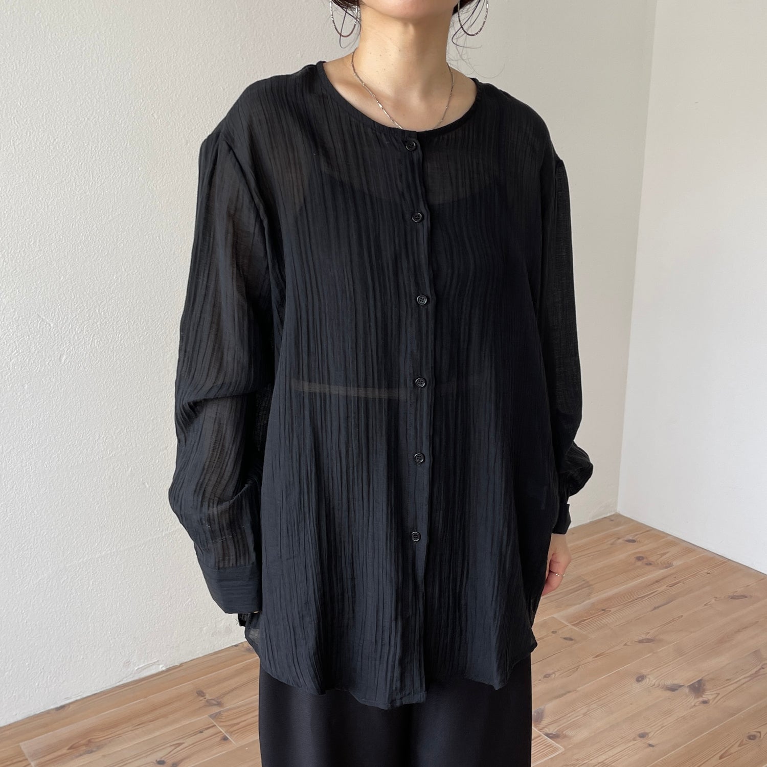 2way crinkle sheer shirt / black