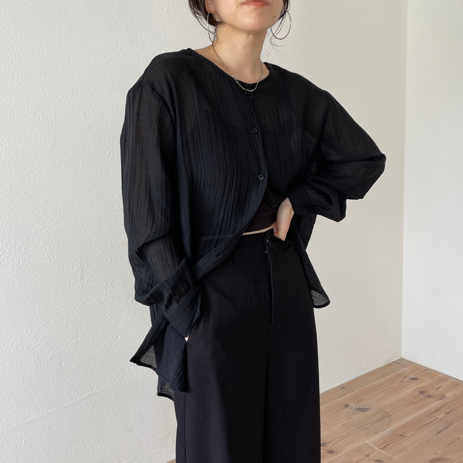 2way crinkle sheer shirt / black