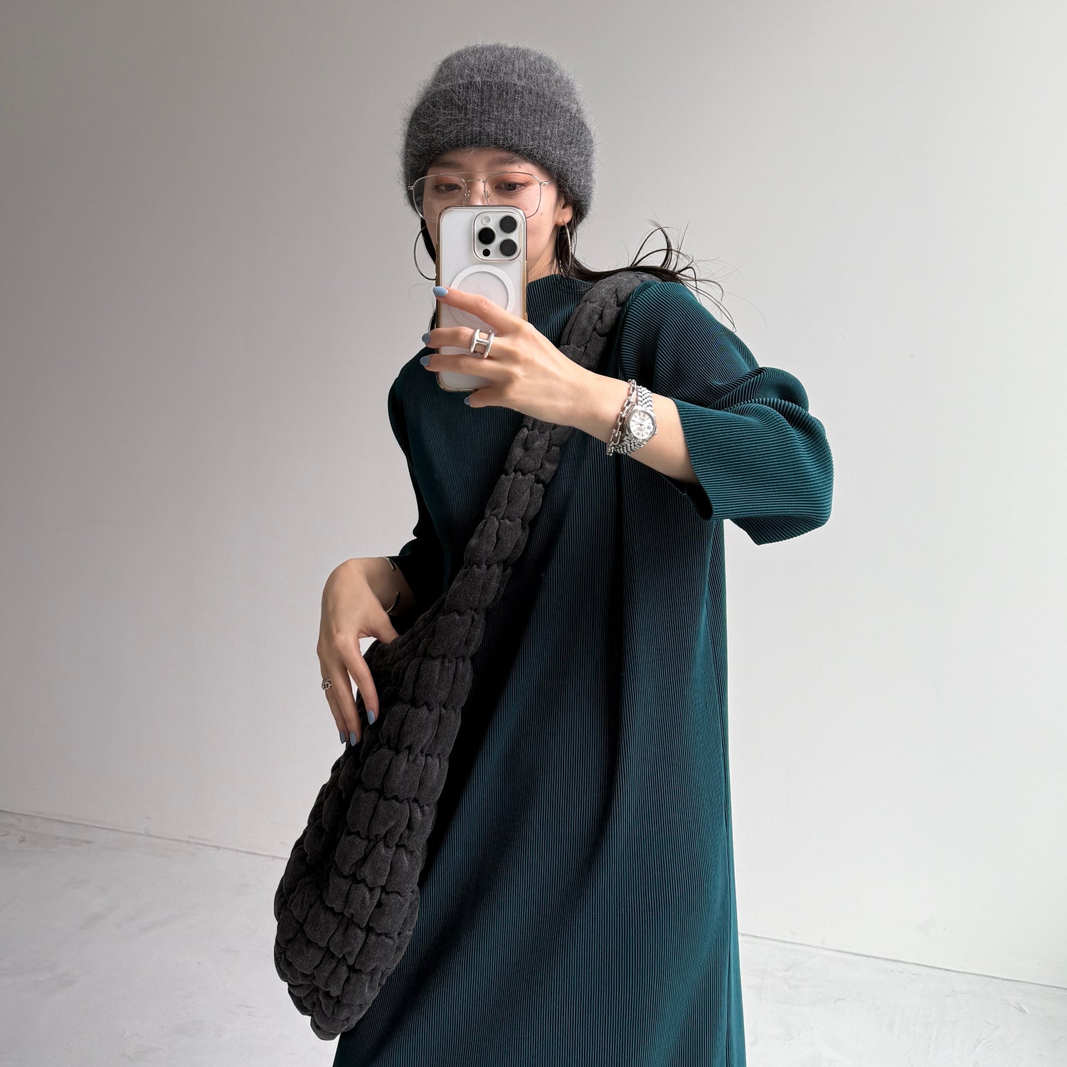 angora snow beanie / gray