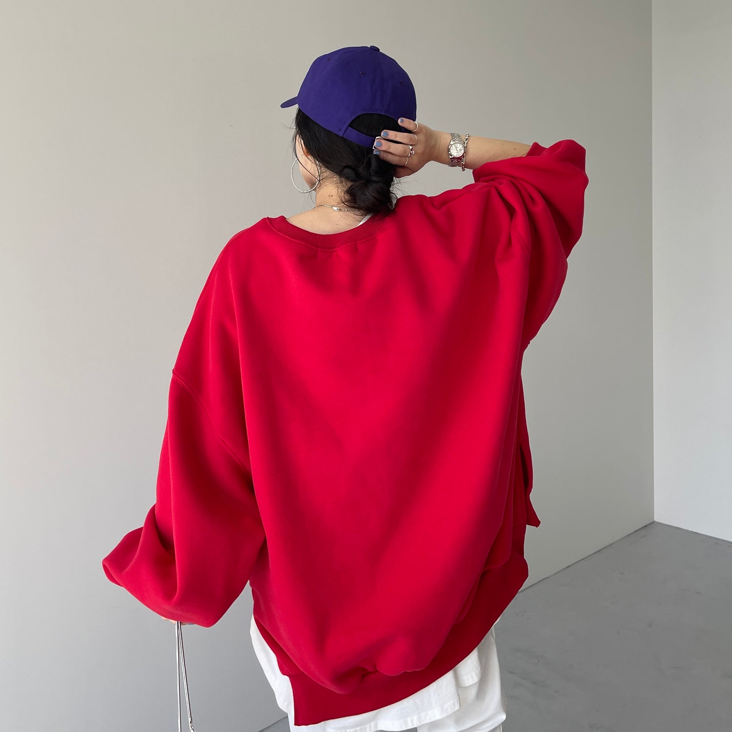 perfect silhouette super over sweat / red