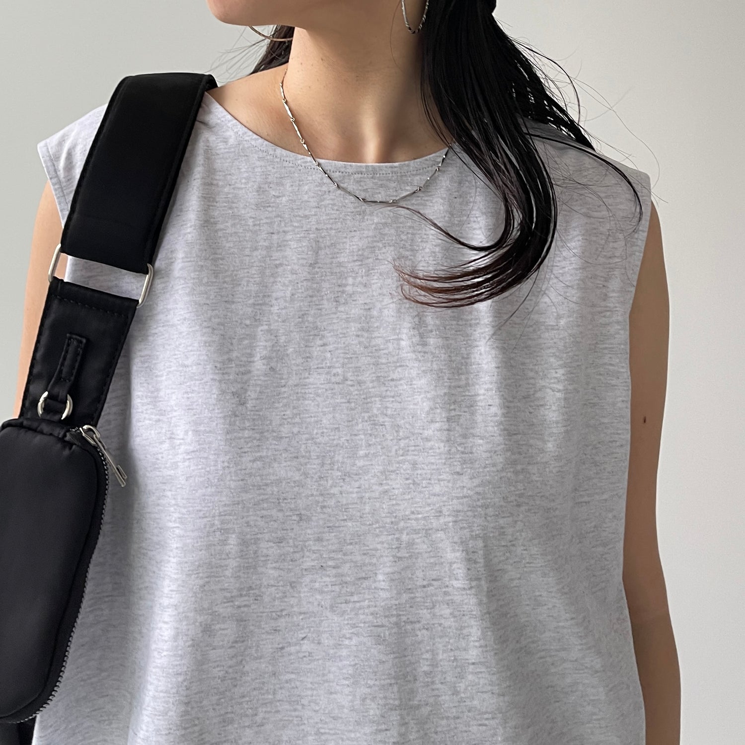 CHIRARISM tank top / gray [FREEのみ]