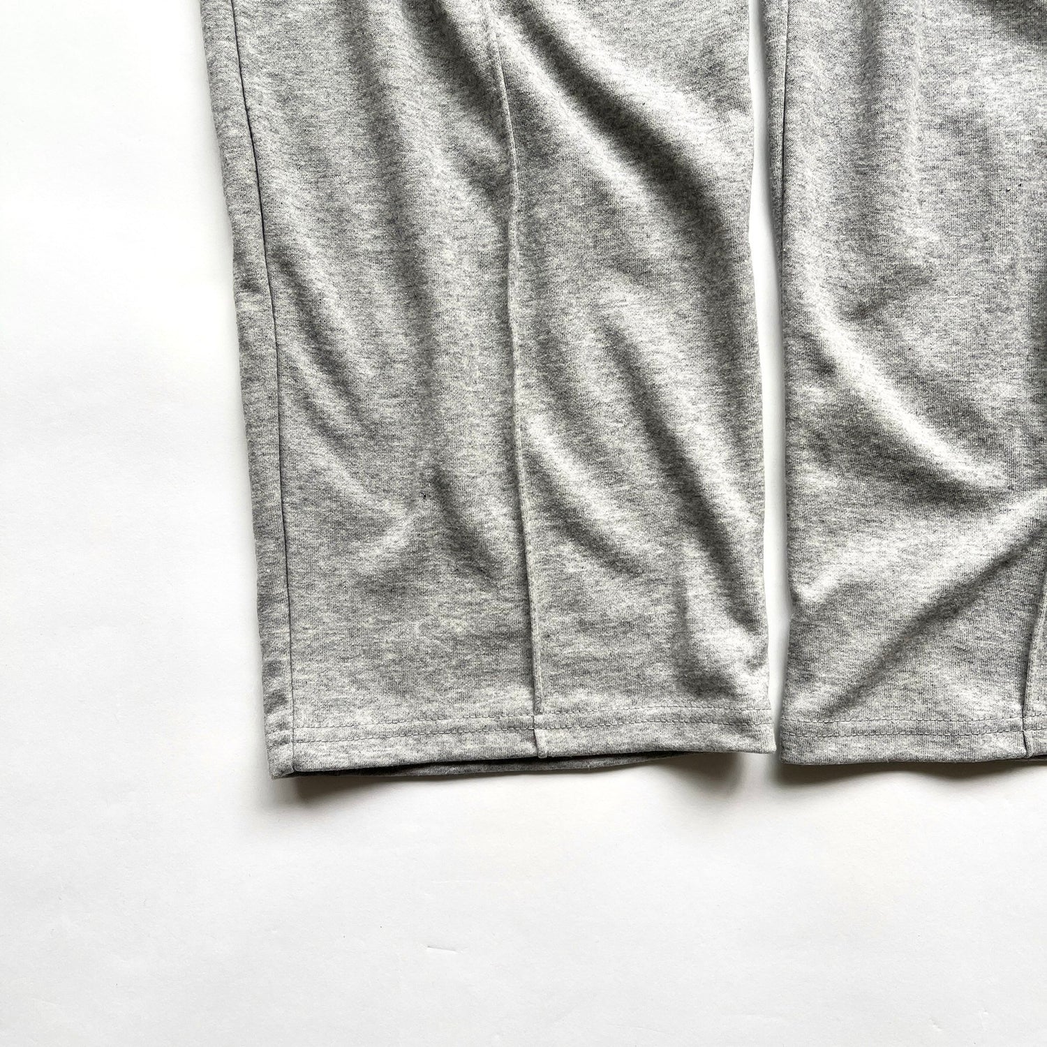 【SAMPLE】center press sweat pants / gray