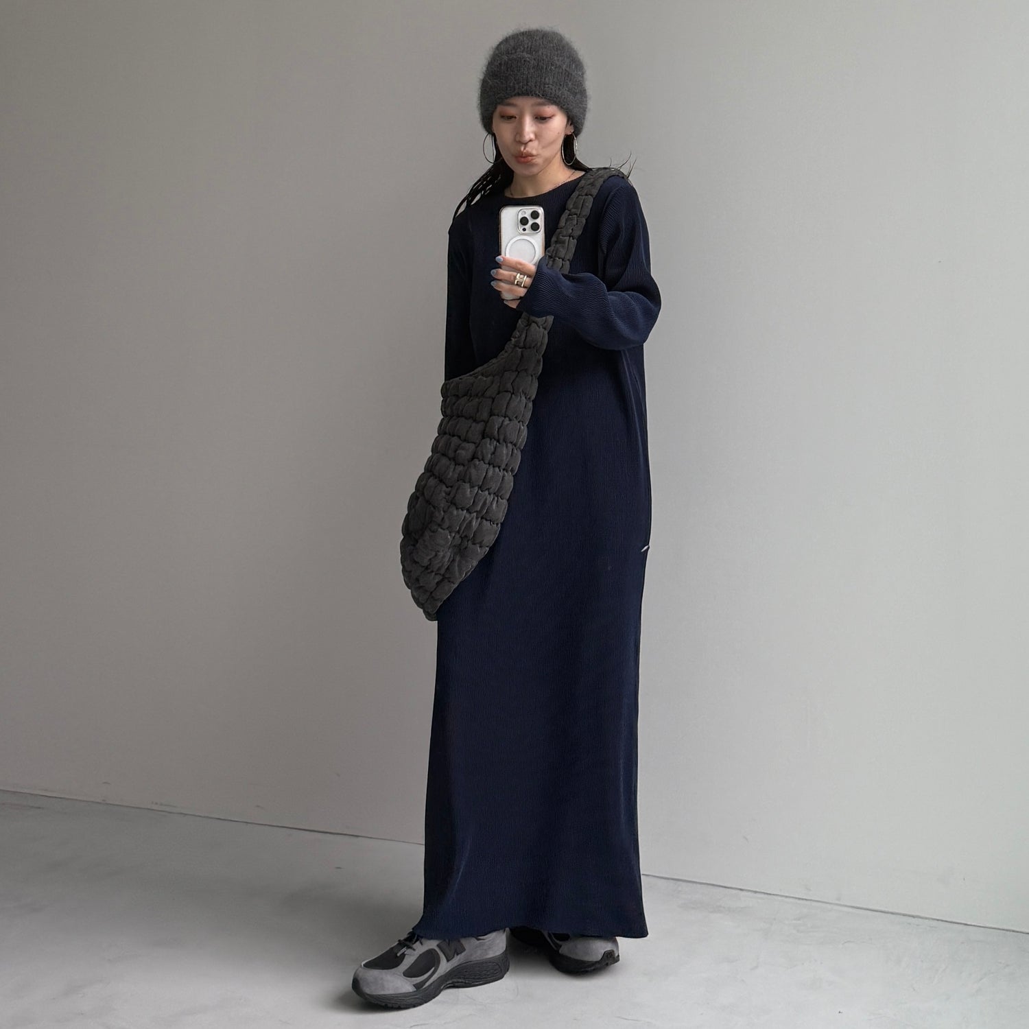 daily daily super stretch crew neck pleats one piece / navy [FREE or LONG]クルーネック