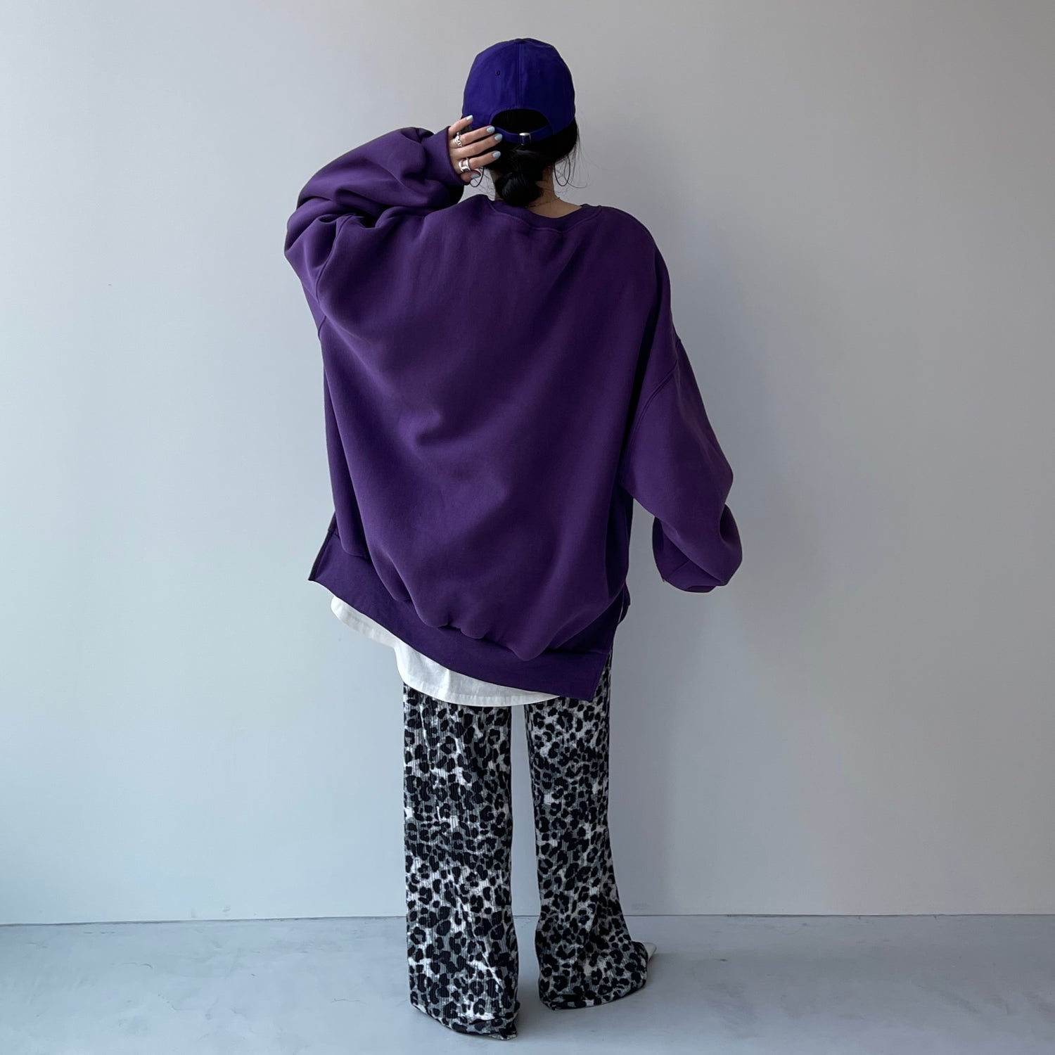 perfect silhouette super over sweat / purple