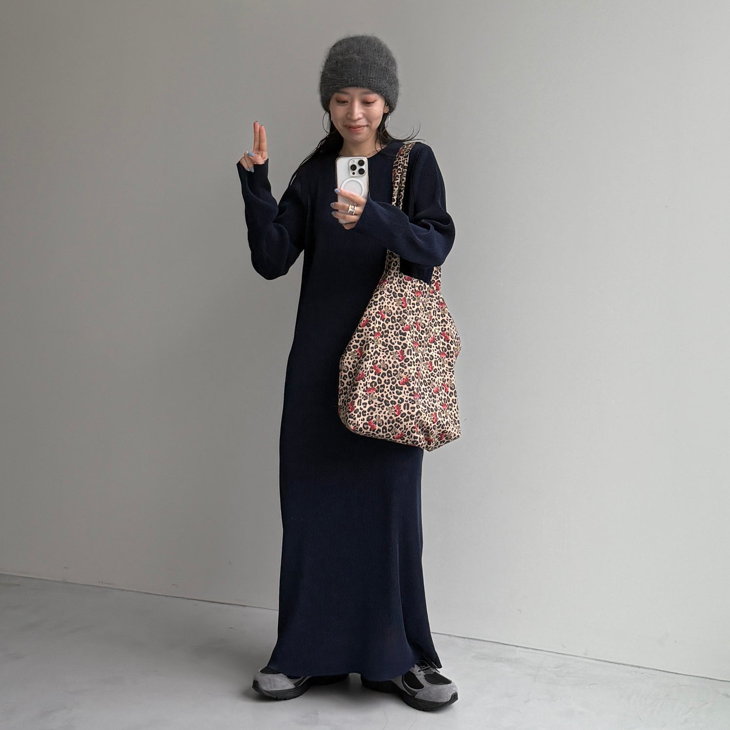 daily daily super stretch crew neck pleats one piece / navy [FREE or LONG]クルーネック