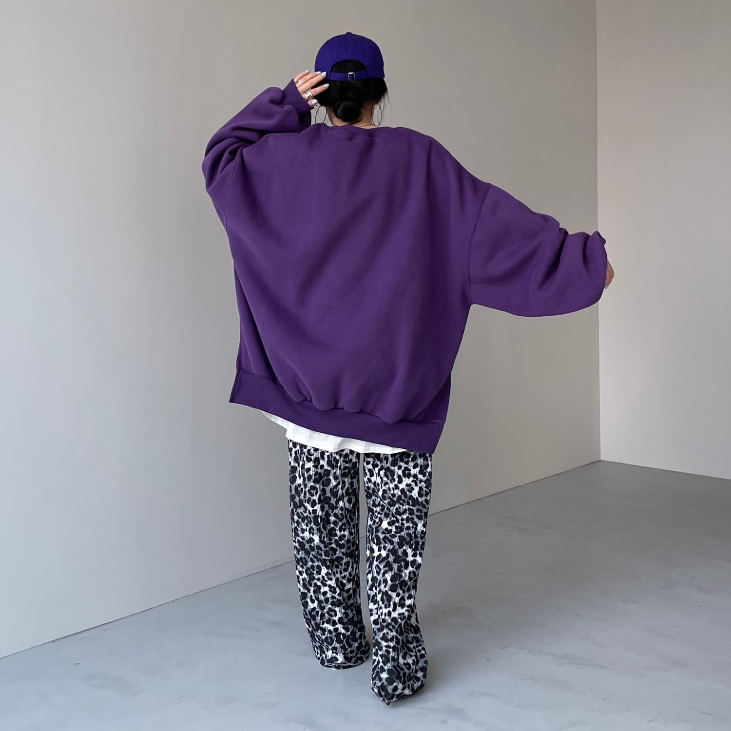 perfect silhouette super over sweat / purple