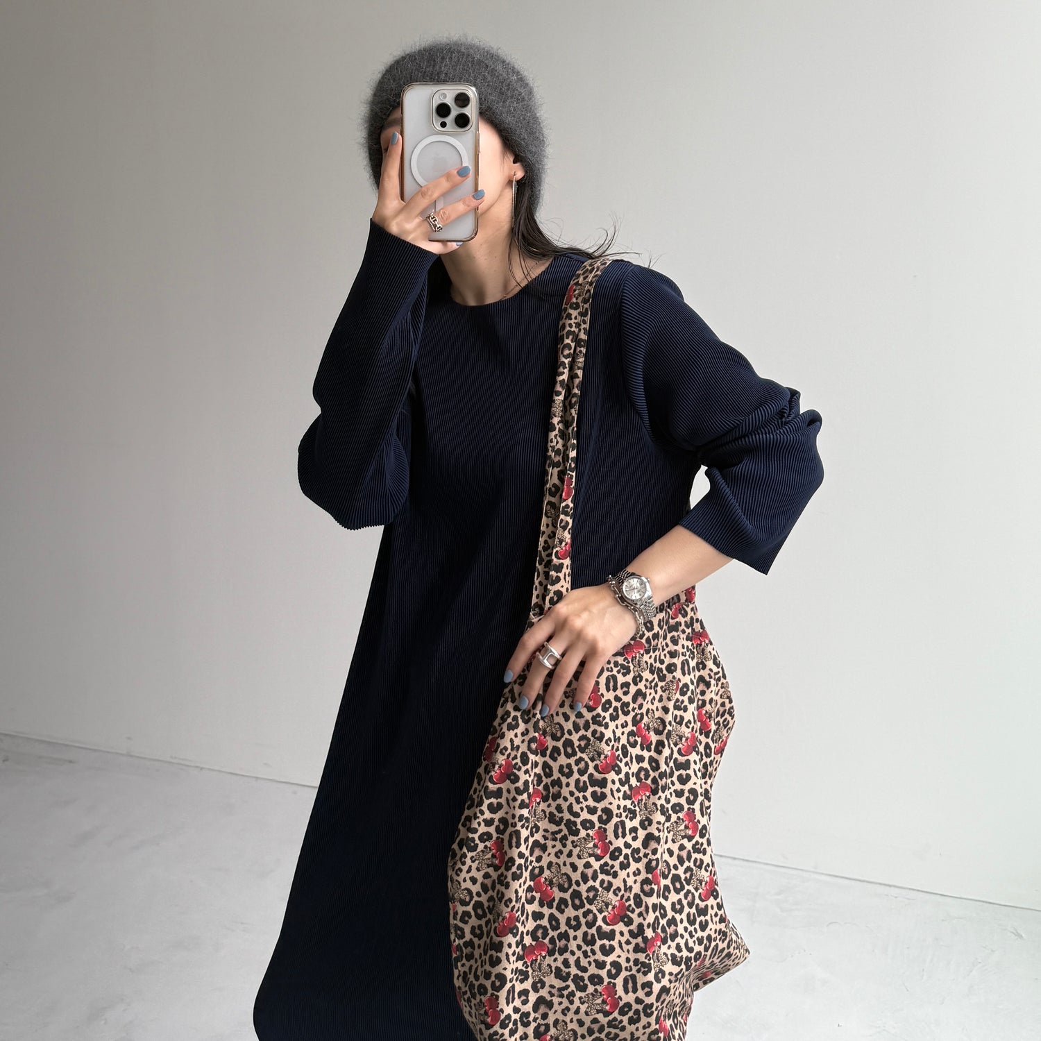 daily daily super stretch crew neck pleats one piece / navy [FREE or LONG]クルーネック