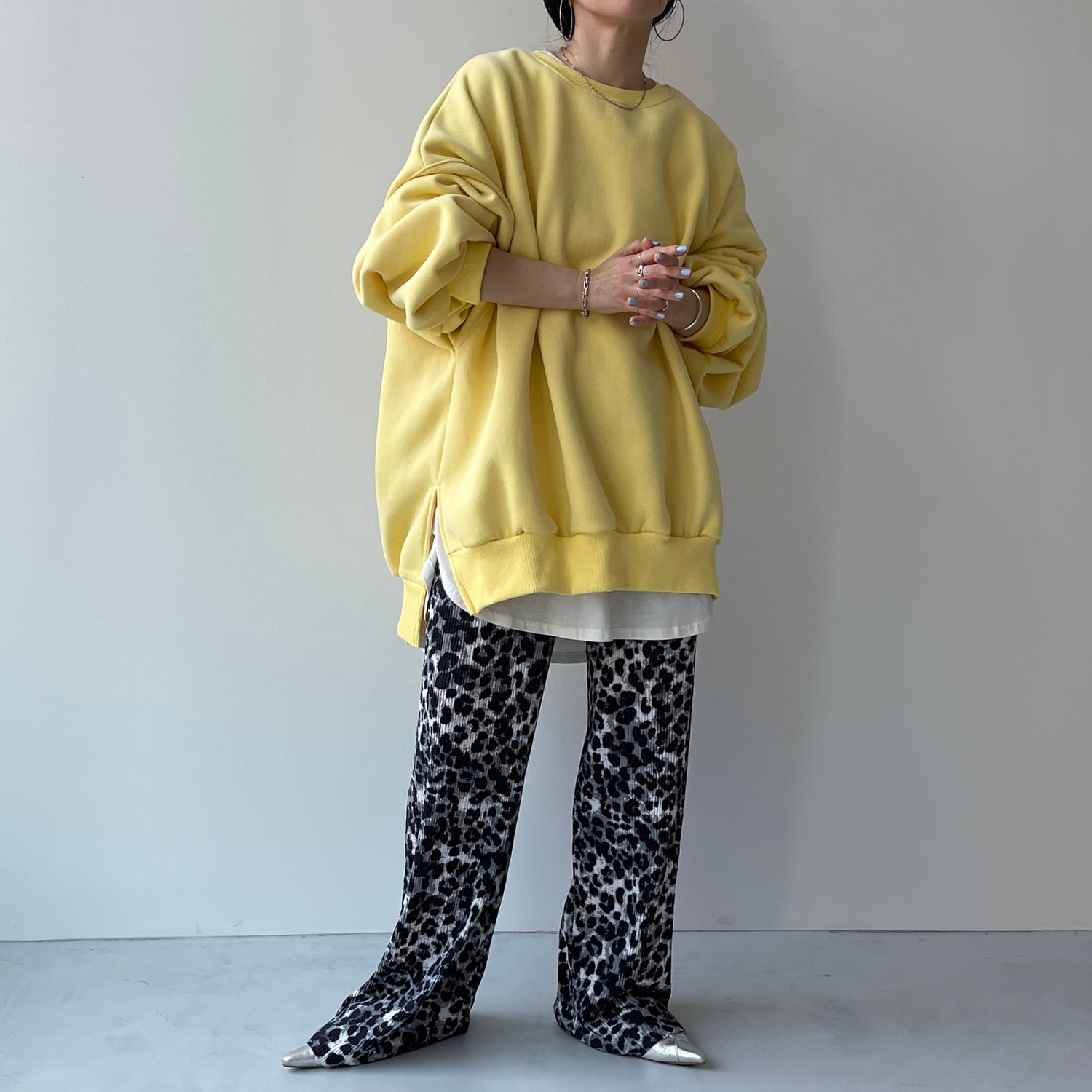 perfect silhouette super over sweat / light yellow