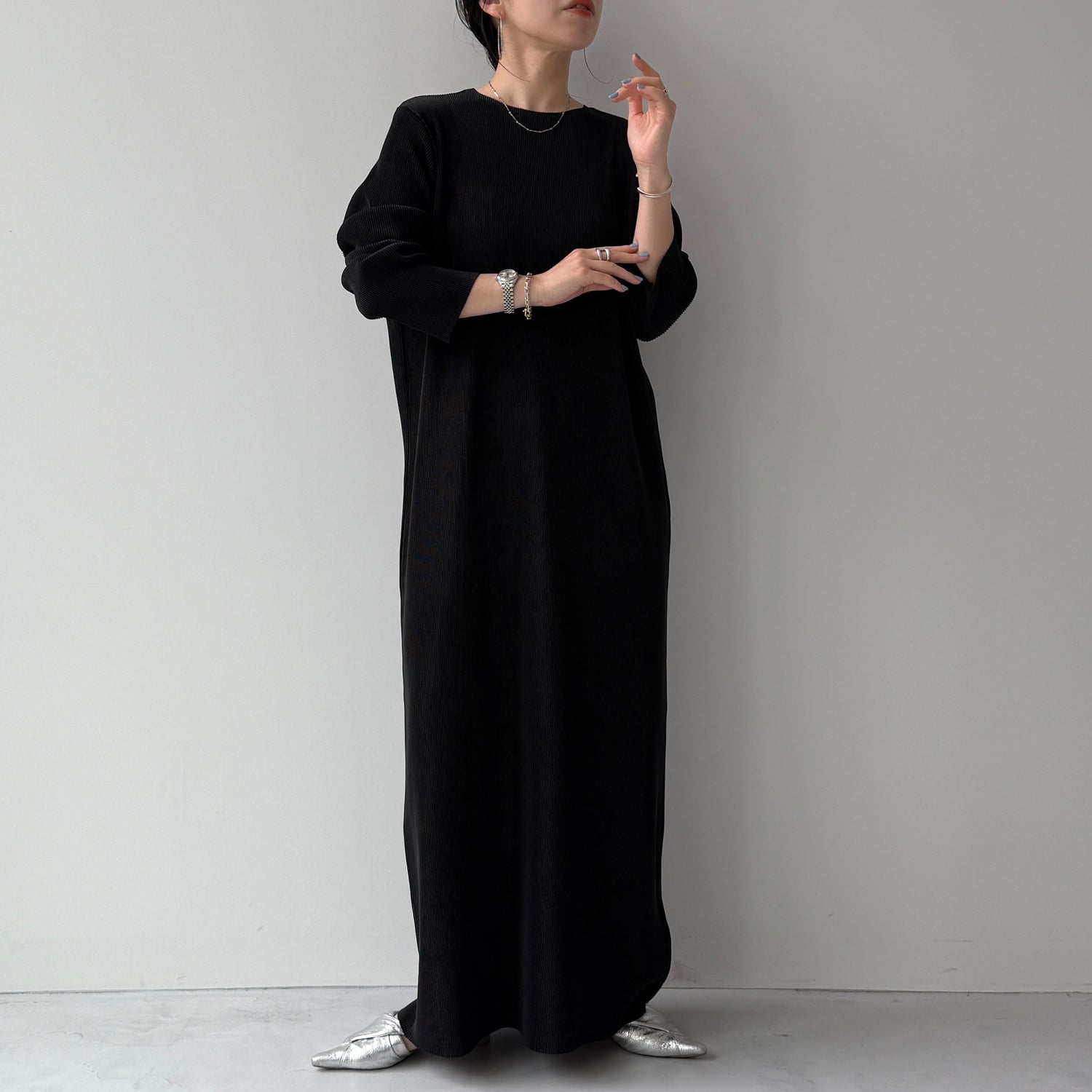 daily daily super stretch crew neck pleats one piece / navy [FREE or LONG]クルーネック