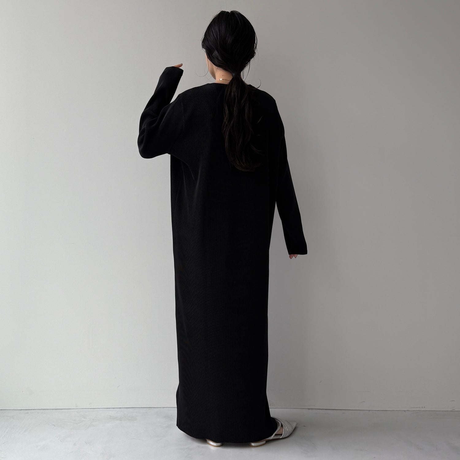 daily daily super stretch crew neck pleats one piece / navy [FREE or LONG]クルーネック