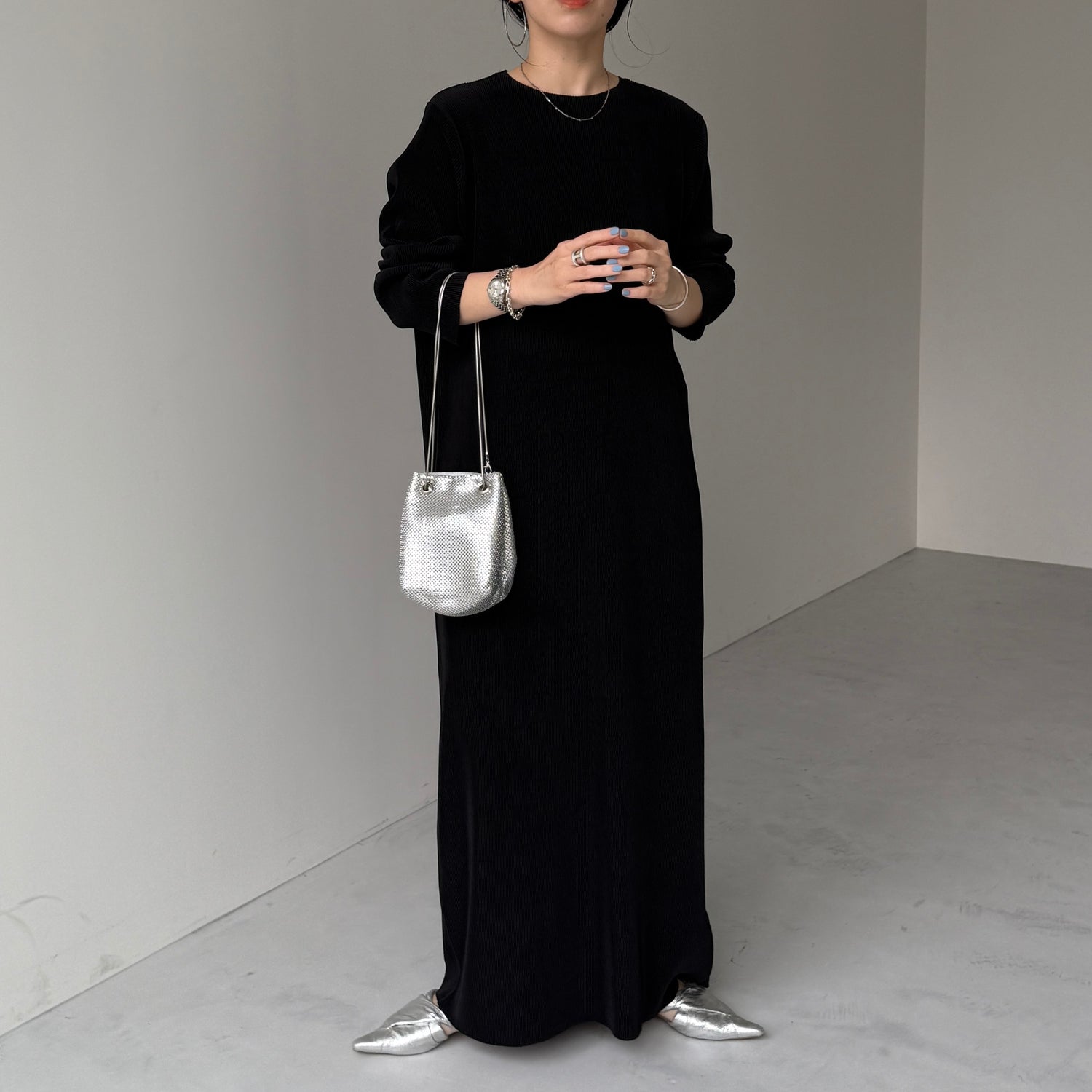 daily daily super stretch crew neck pleats one piece / black [FREE or LONG]クルーネック