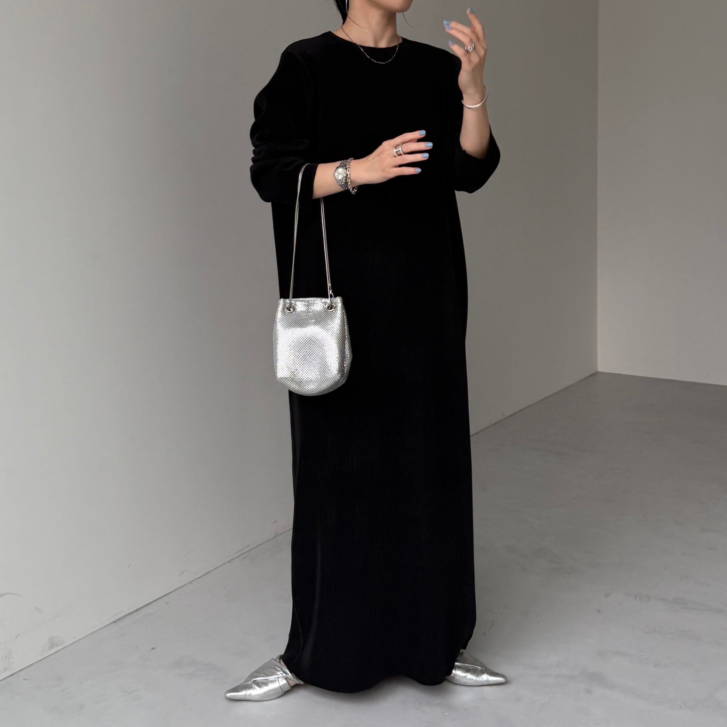 daily daily super stretch crew neck pleats one piece / black [FREE or LONG]クルーネック