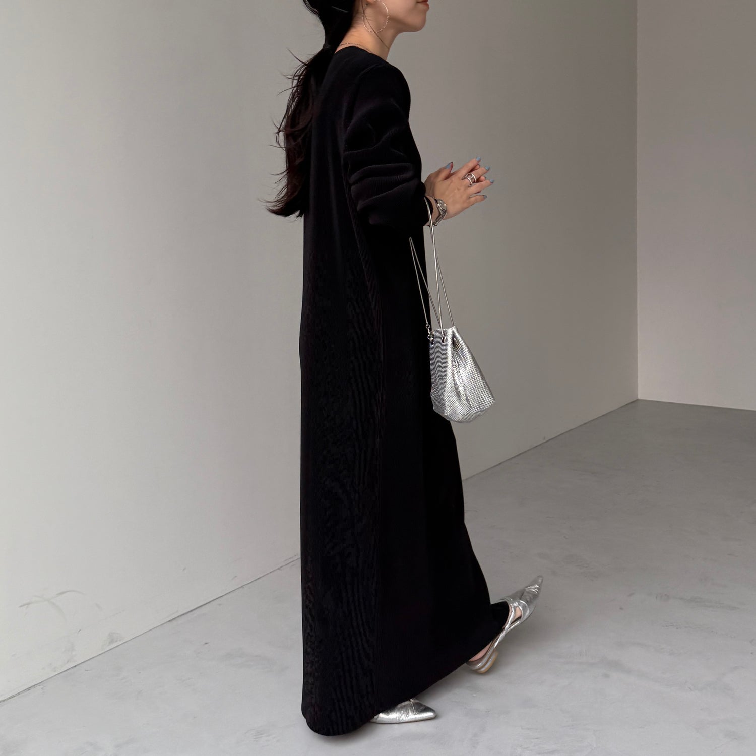 daily daily super stretch crew neck pleats one piece / black [FREE or LONG]クルーネック