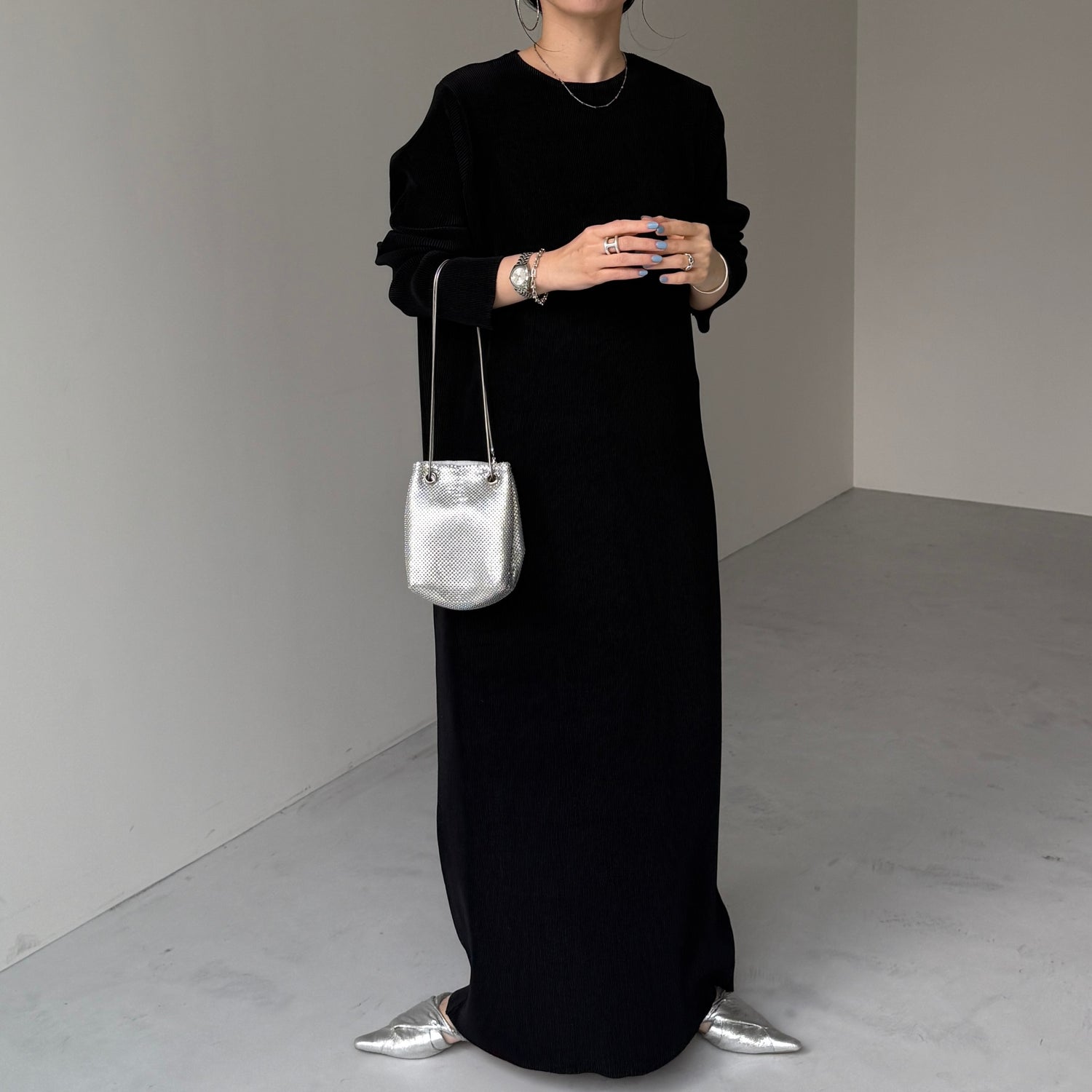 daily daily super stretch crew neck pleats one piece / black [FREE or LONG]クルーネック