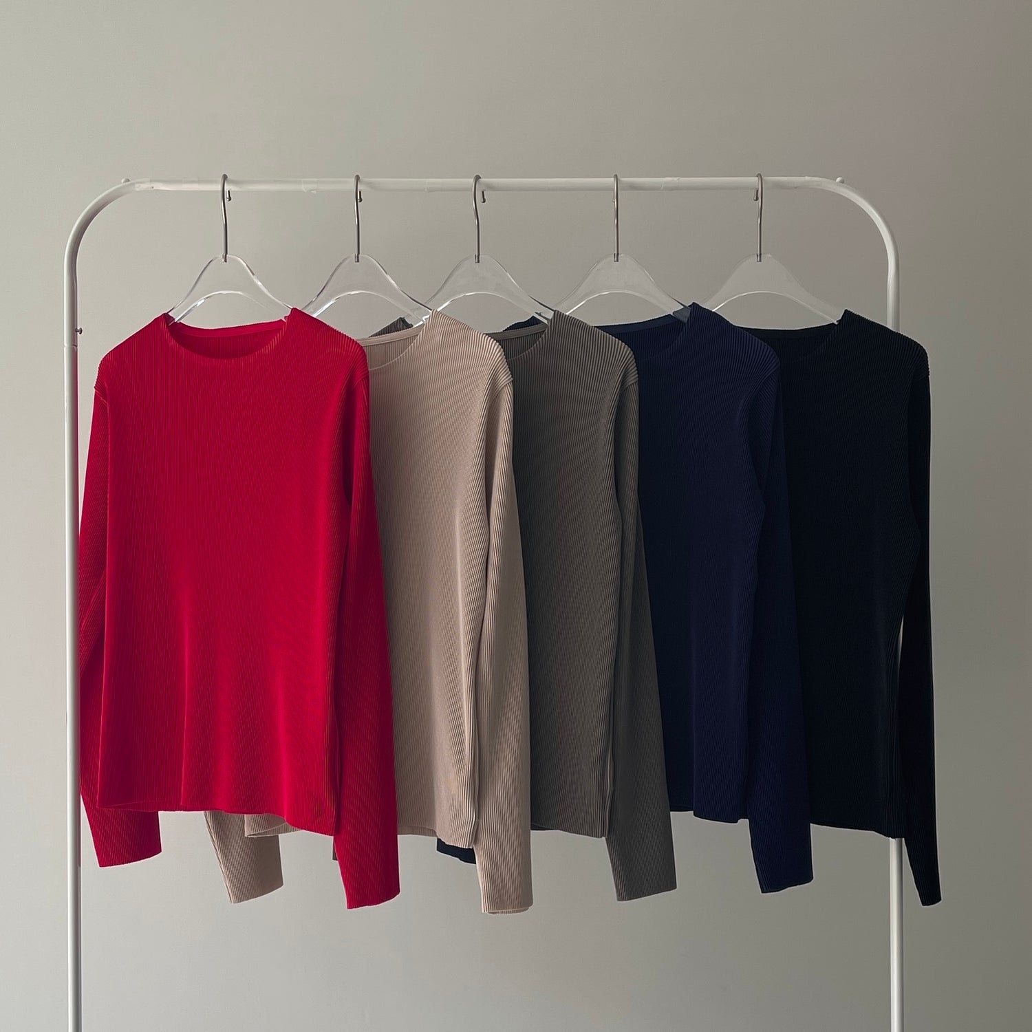 daily daily super stretch pleats tops / navy [プチハイ or クルーネック]