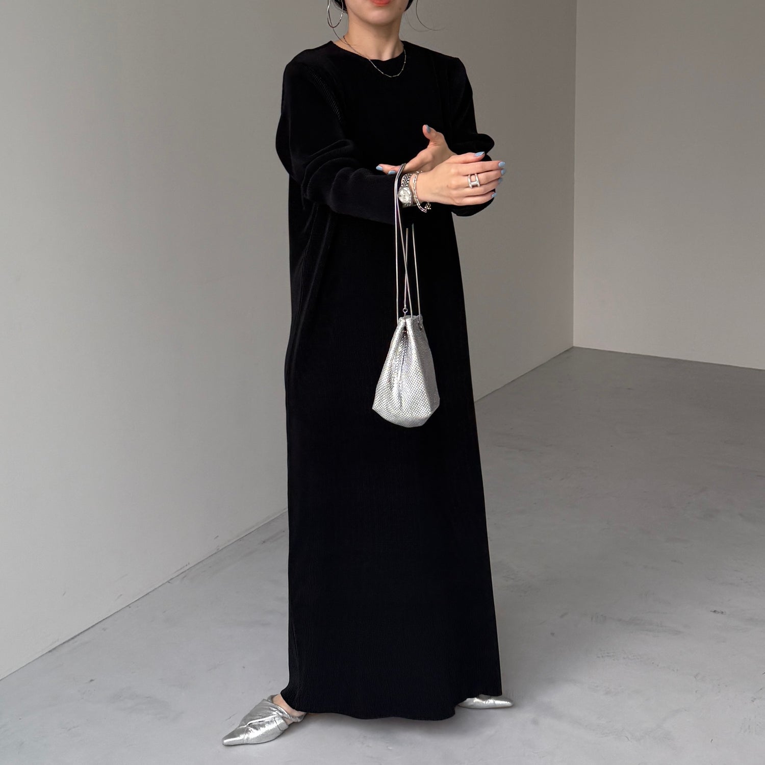 daily daily super stretch crew neck pleats one piece / black [FREE or LONG]クルーネック