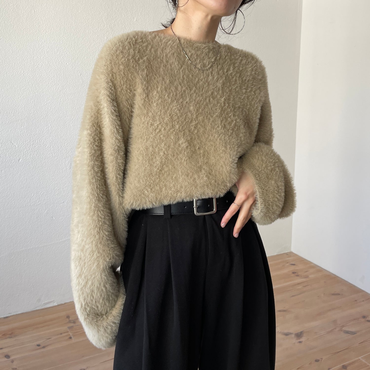 【SAMPLE】2way shaggy over knit / beige
