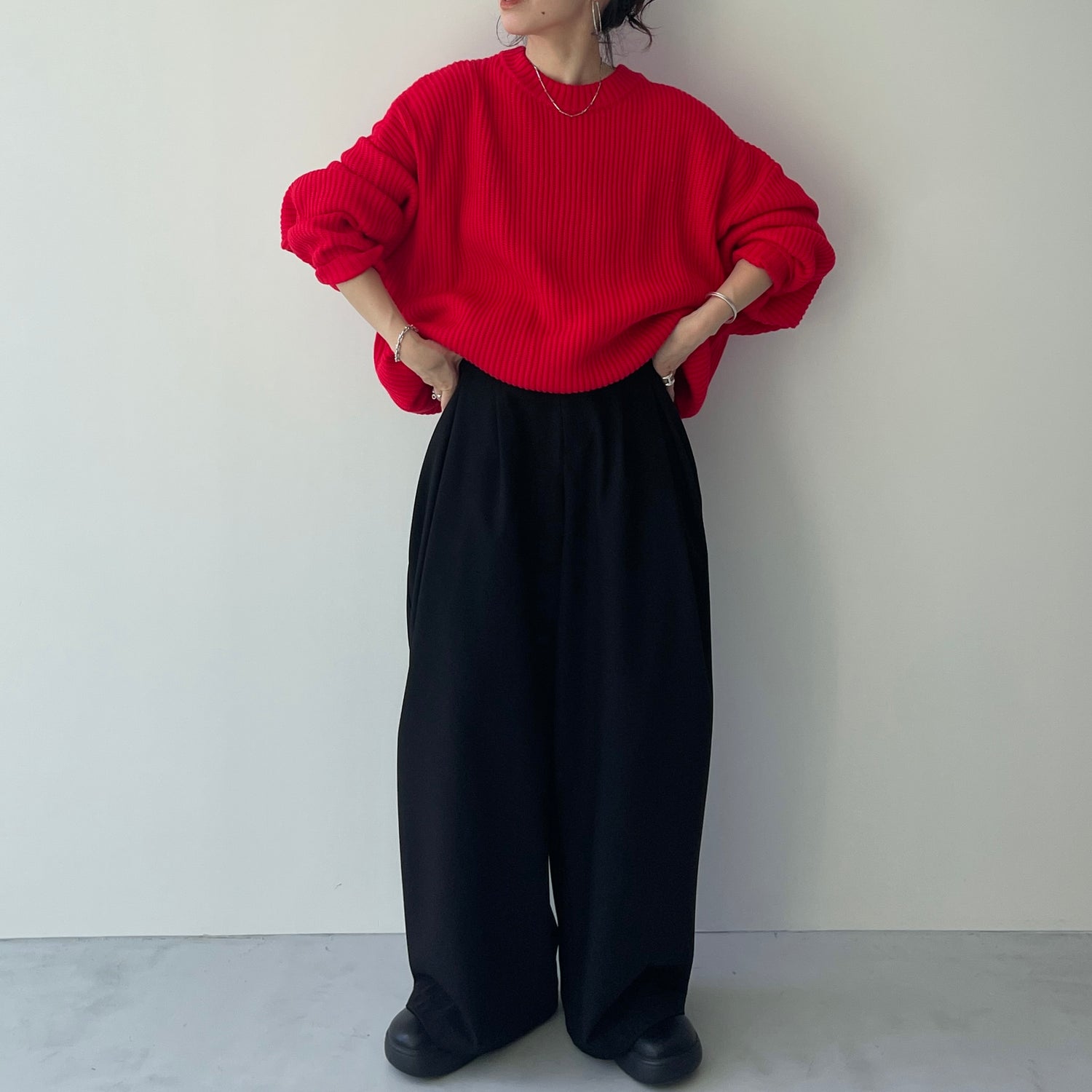 perfect silhouette super over knit / red