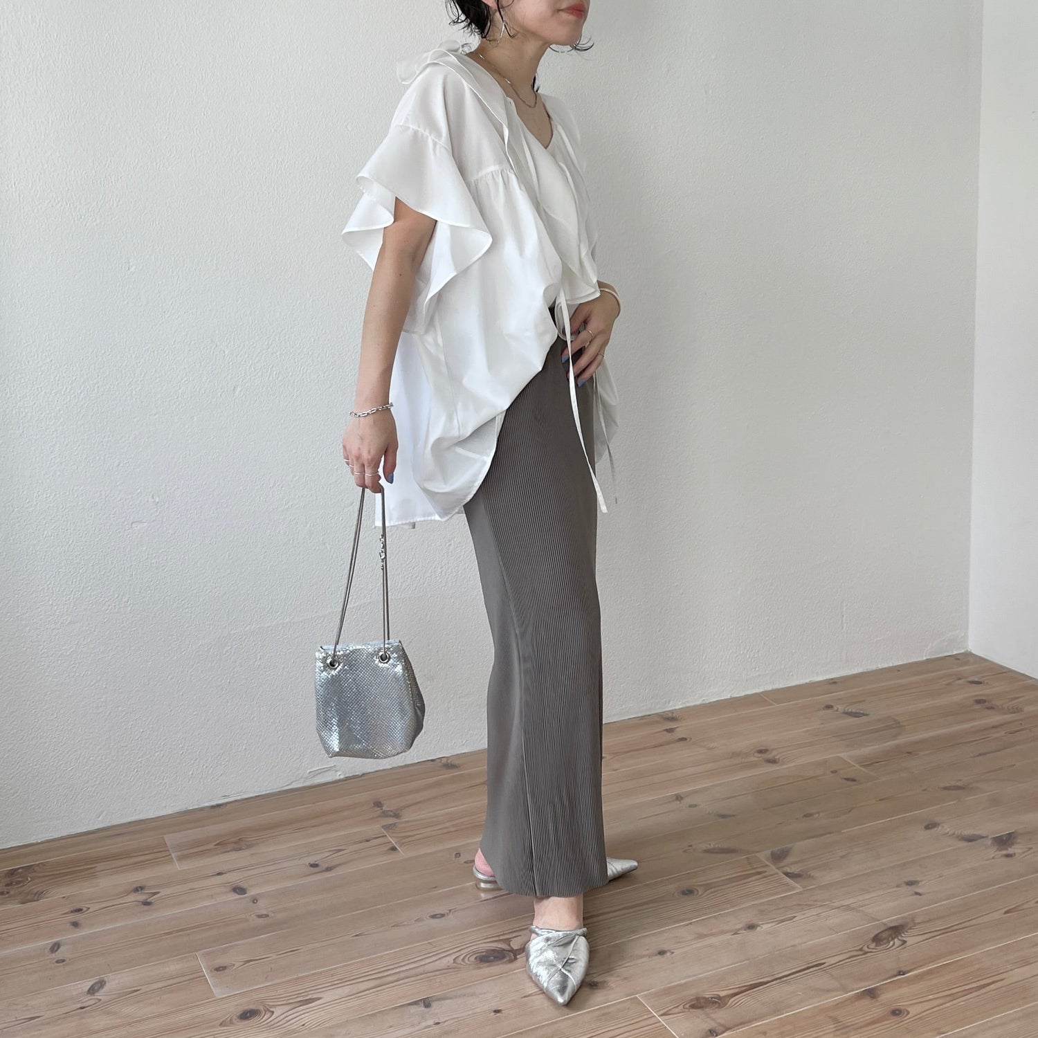 【SAMPLE】daily daily super stretch pleats skirt / grayish beige