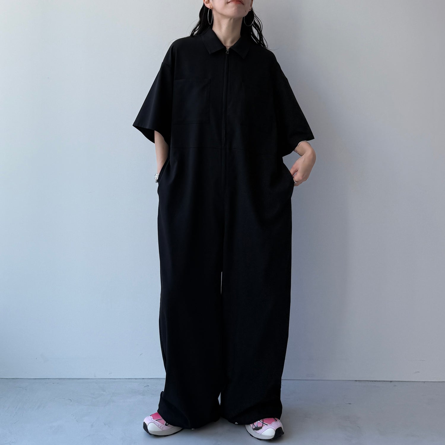 half sleeve zip all in one / black [2size]
