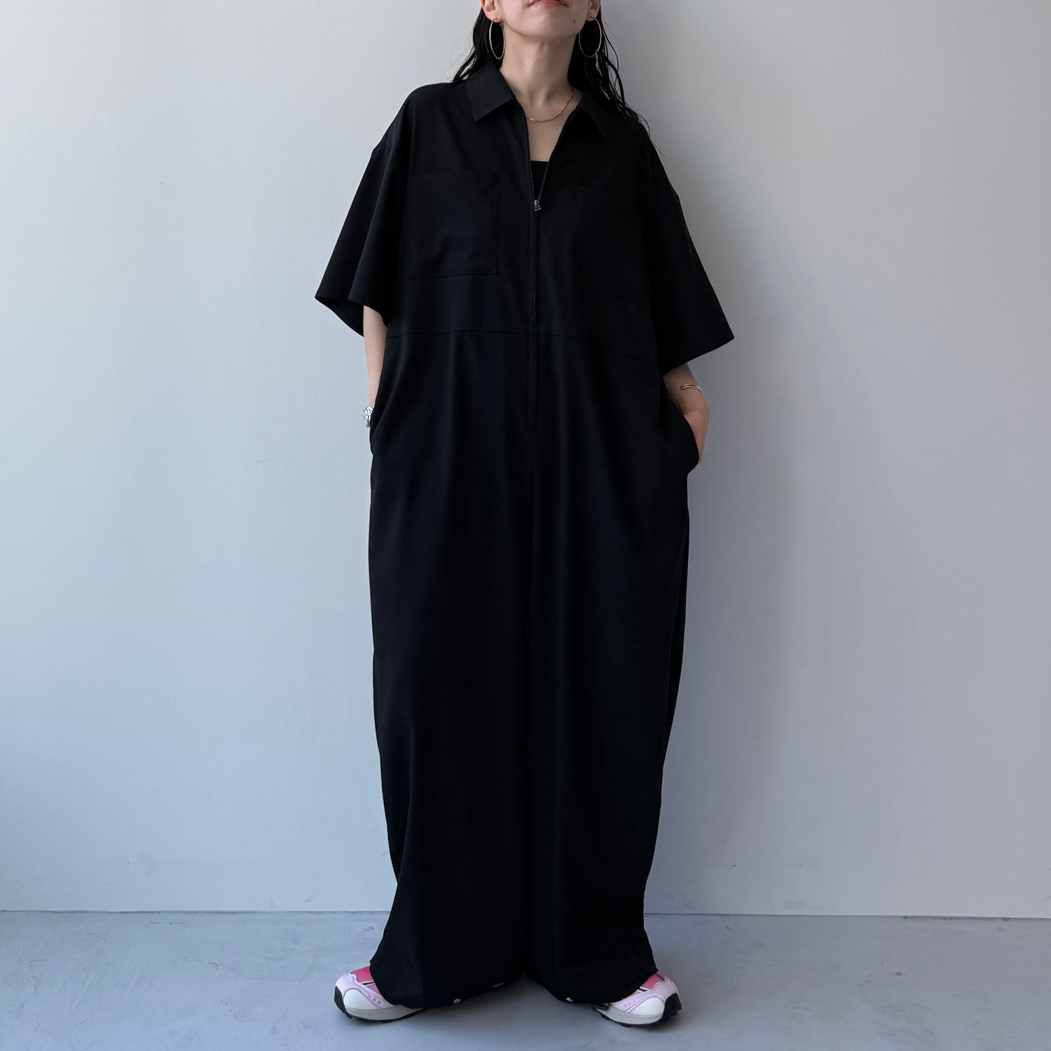 half sleeve zip all in one / black [2size]