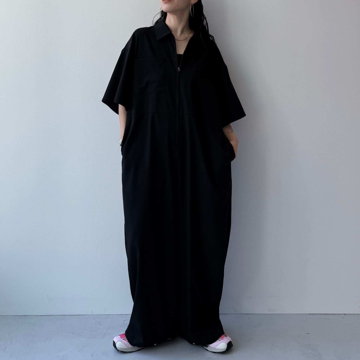 half sleeve zip all in one / black [2size]