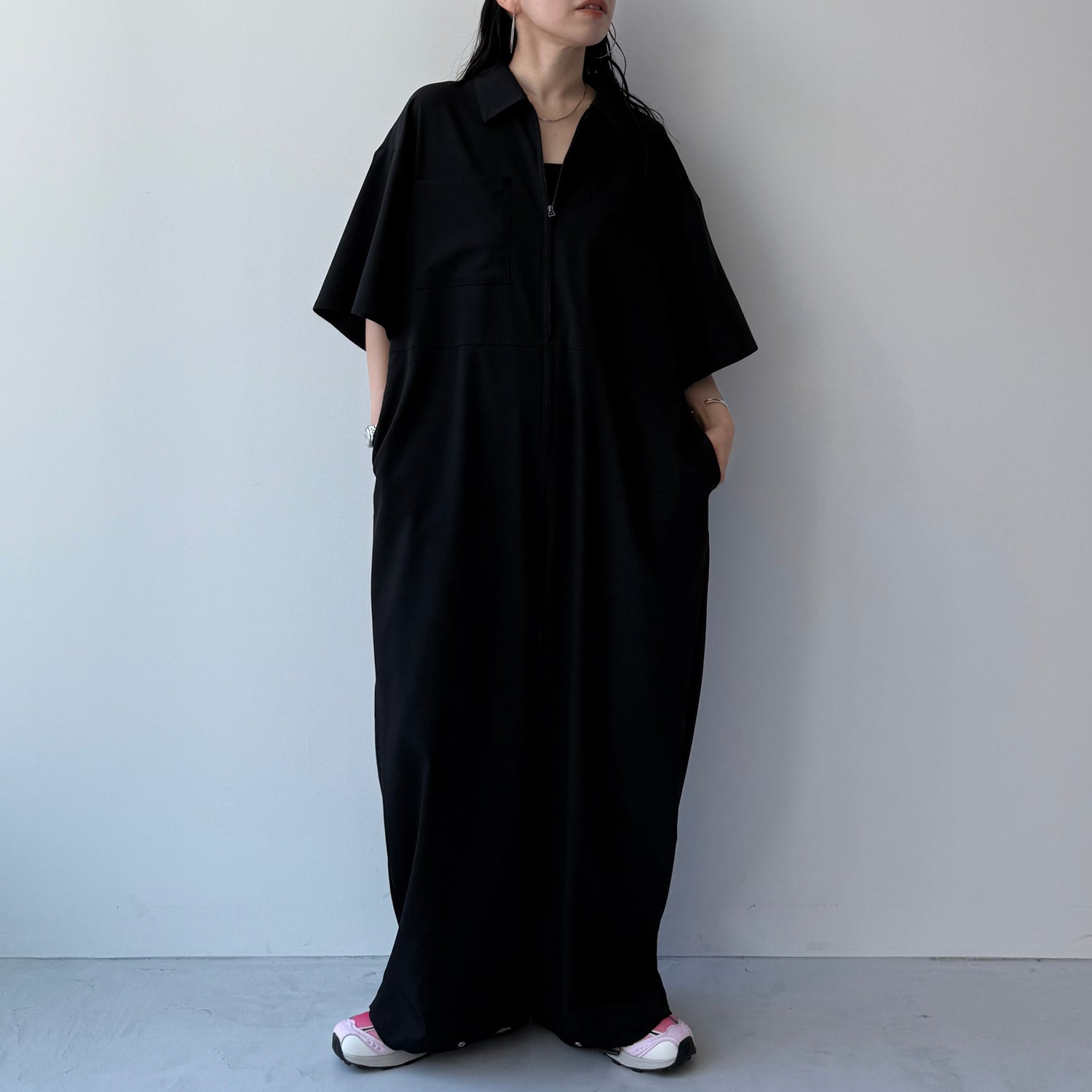 half sleeve zip all in one / black [2size]