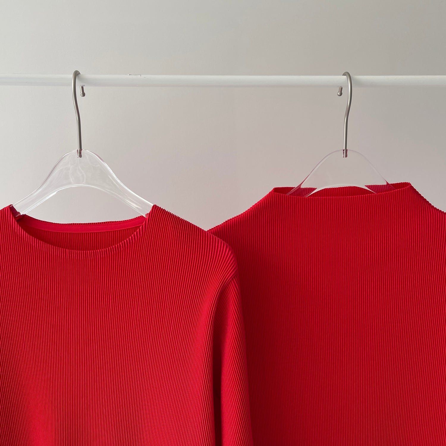 daily daily super stretch pleats tops / navy [プチハイ or クルーネック]