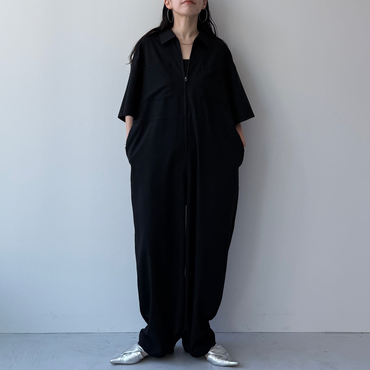 half sleeve zip all in one / black [2size]