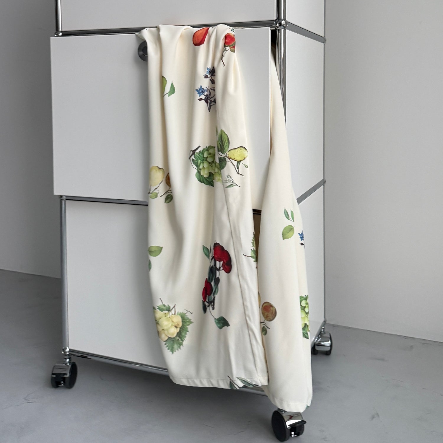 fruity pants / ivory