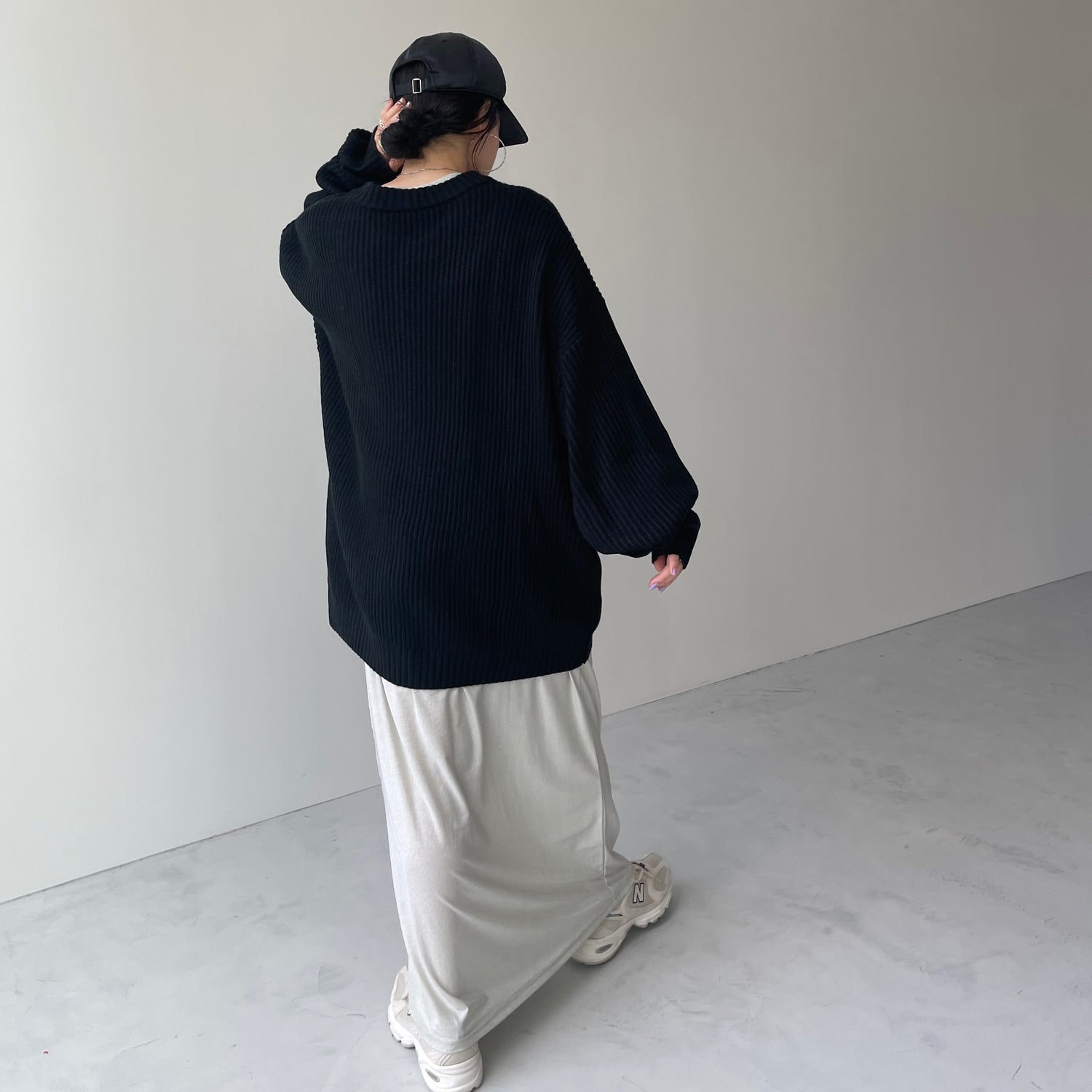 perfect silhouette super over knit / black