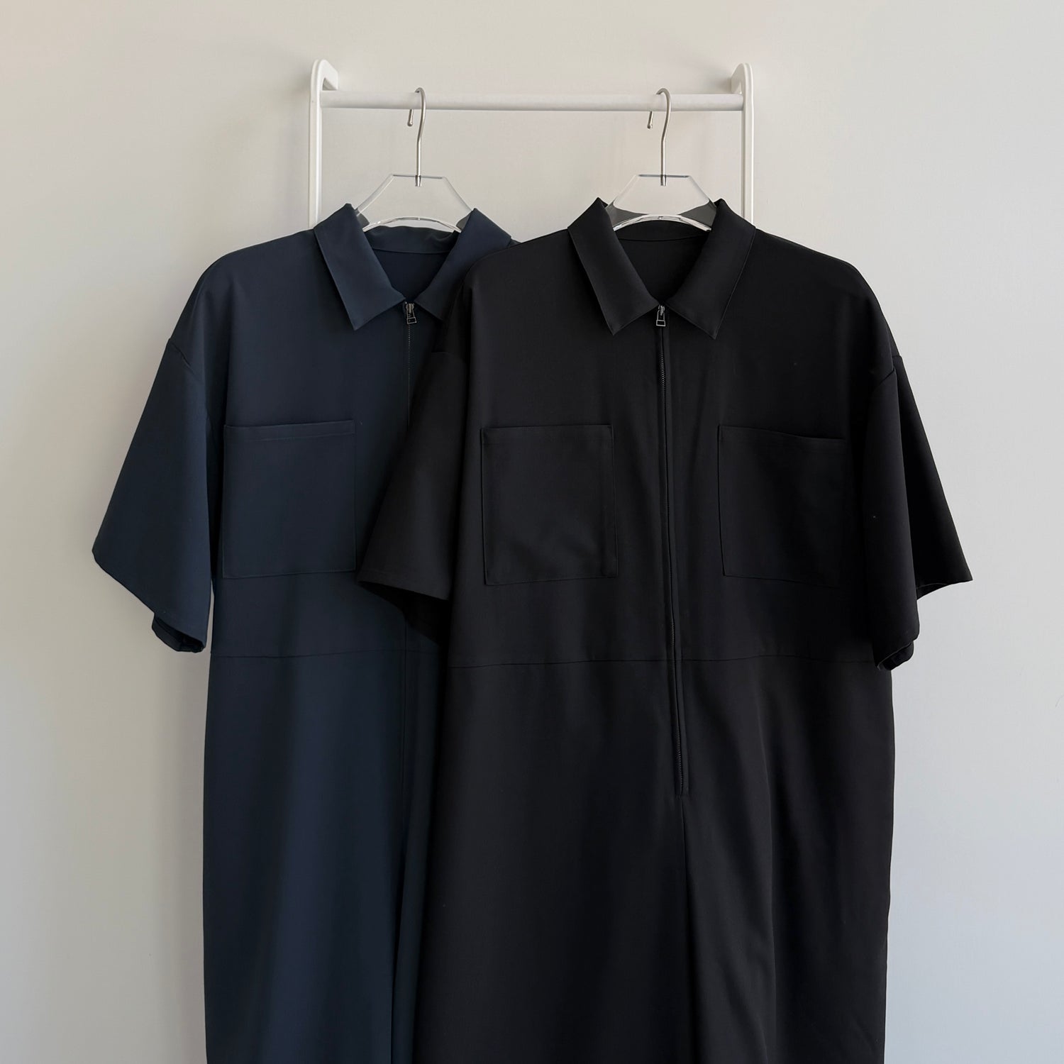 half sleeve zip all in one / black [2size]