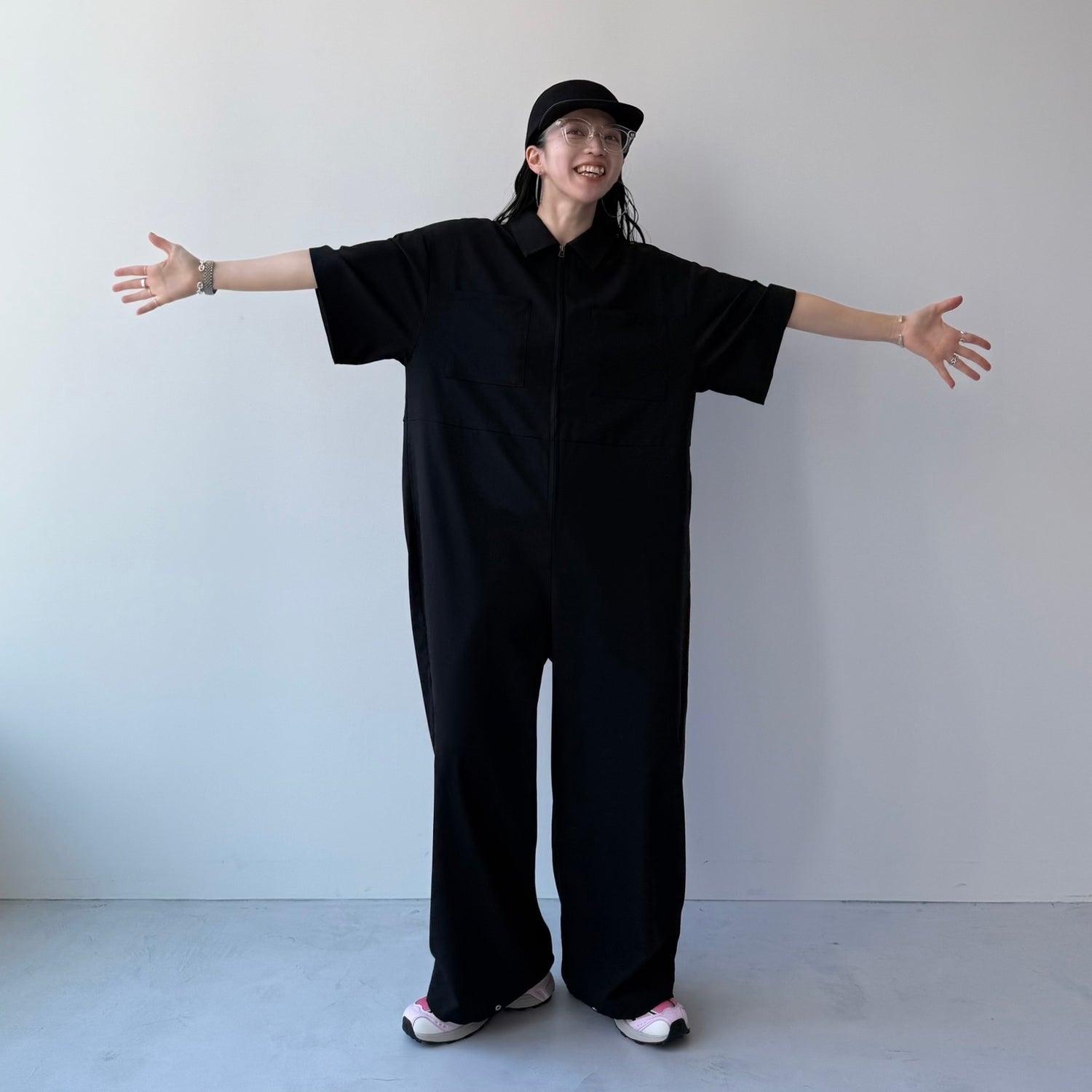half sleeve zip all in one / black [2size]