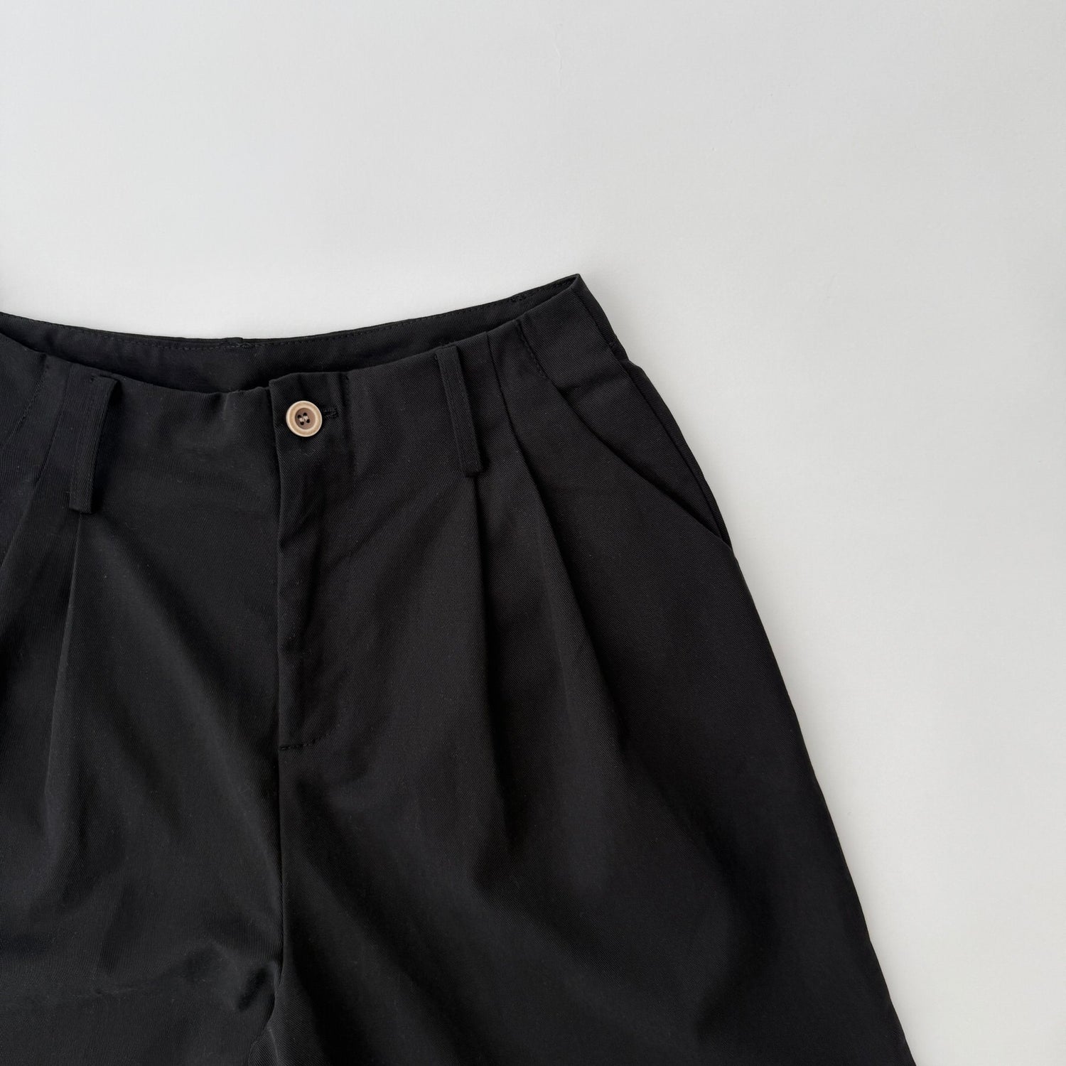 【SAMPLE】onni half pants / black