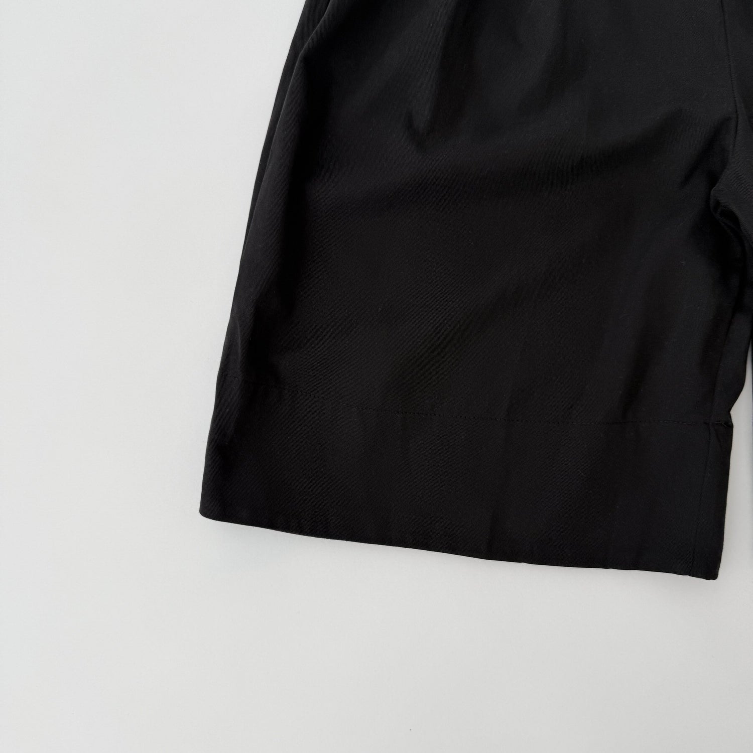 【SAMPLE】onni half pants / black