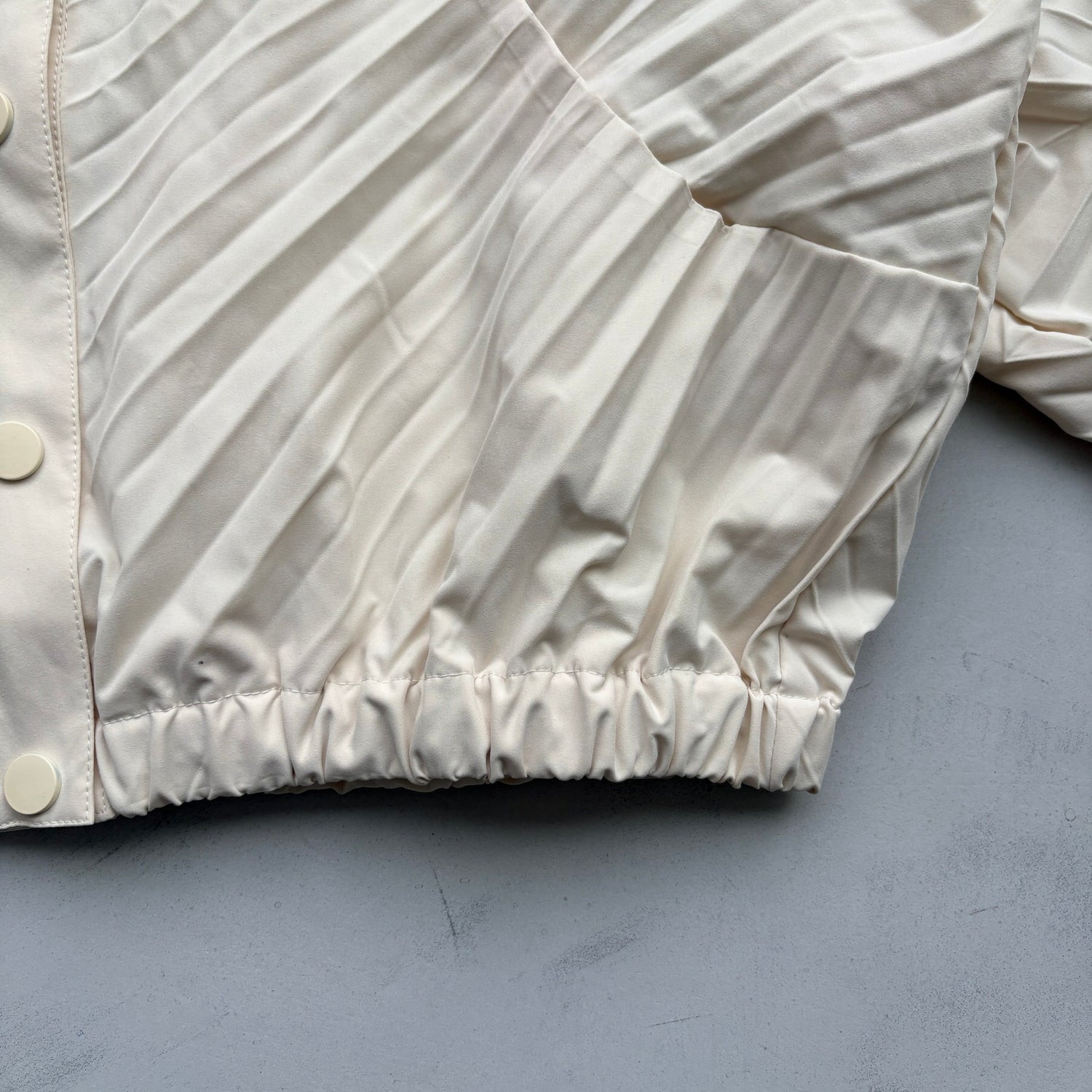 【SAMPLE】unique pleats blouson / ivory