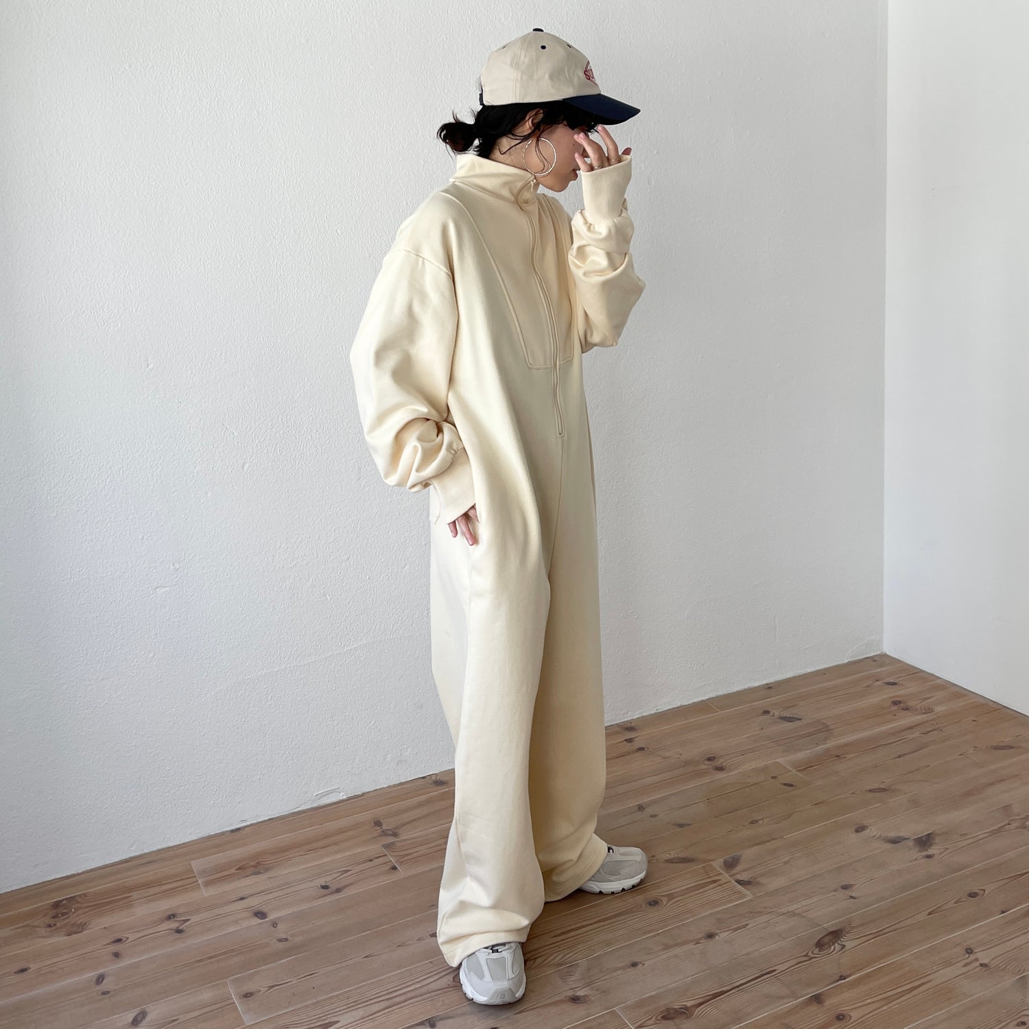 high neck half zip up sweat all in one / ivory （ハイネックハーフ