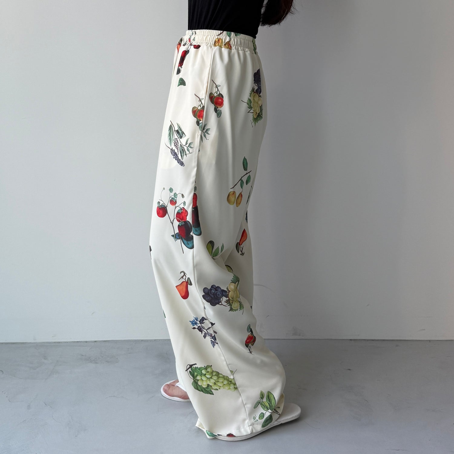 fruity pants / ivory