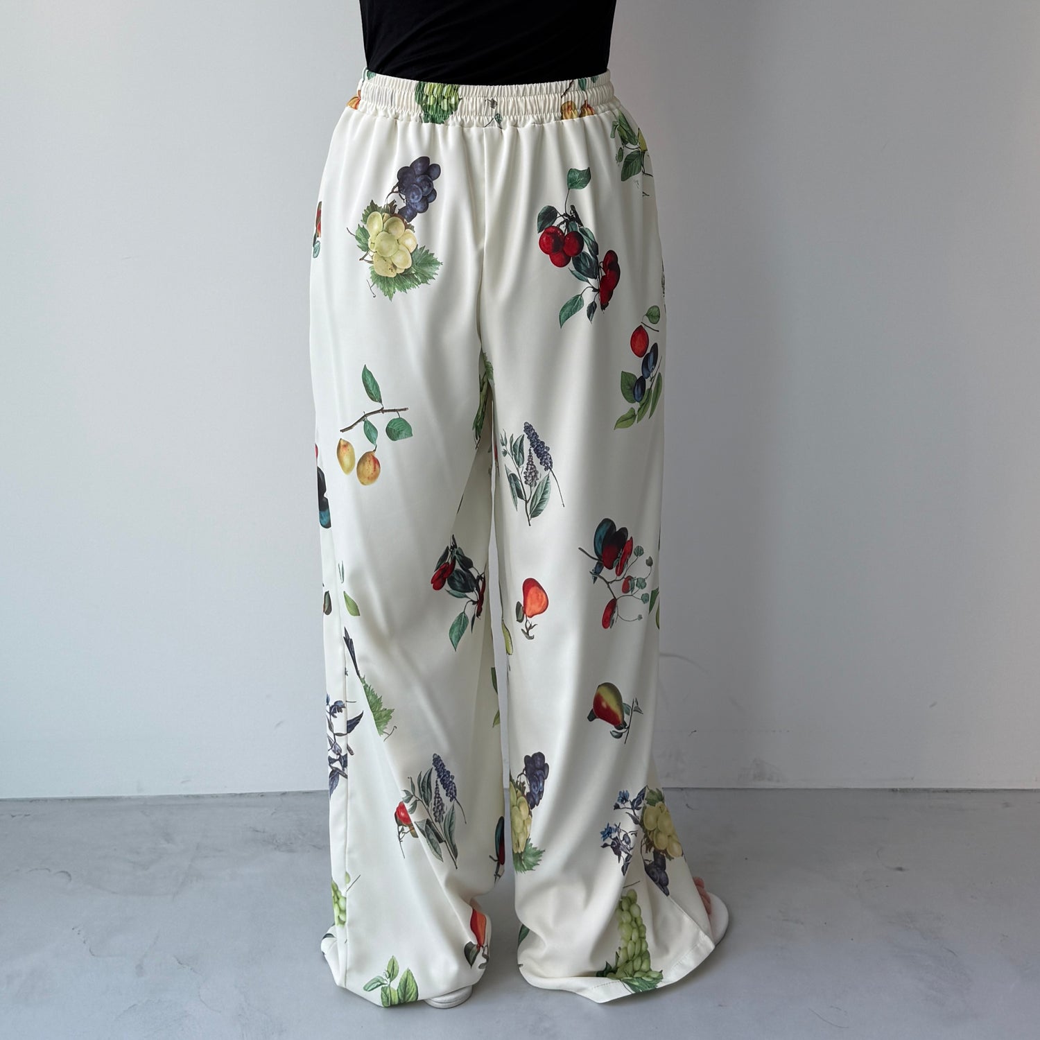 fruity pants / ivory