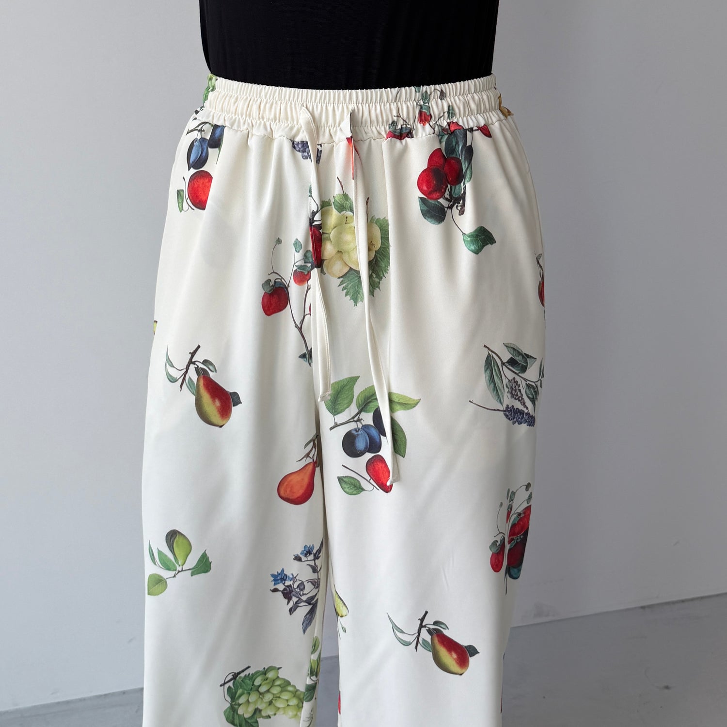 fruity pants / ivory