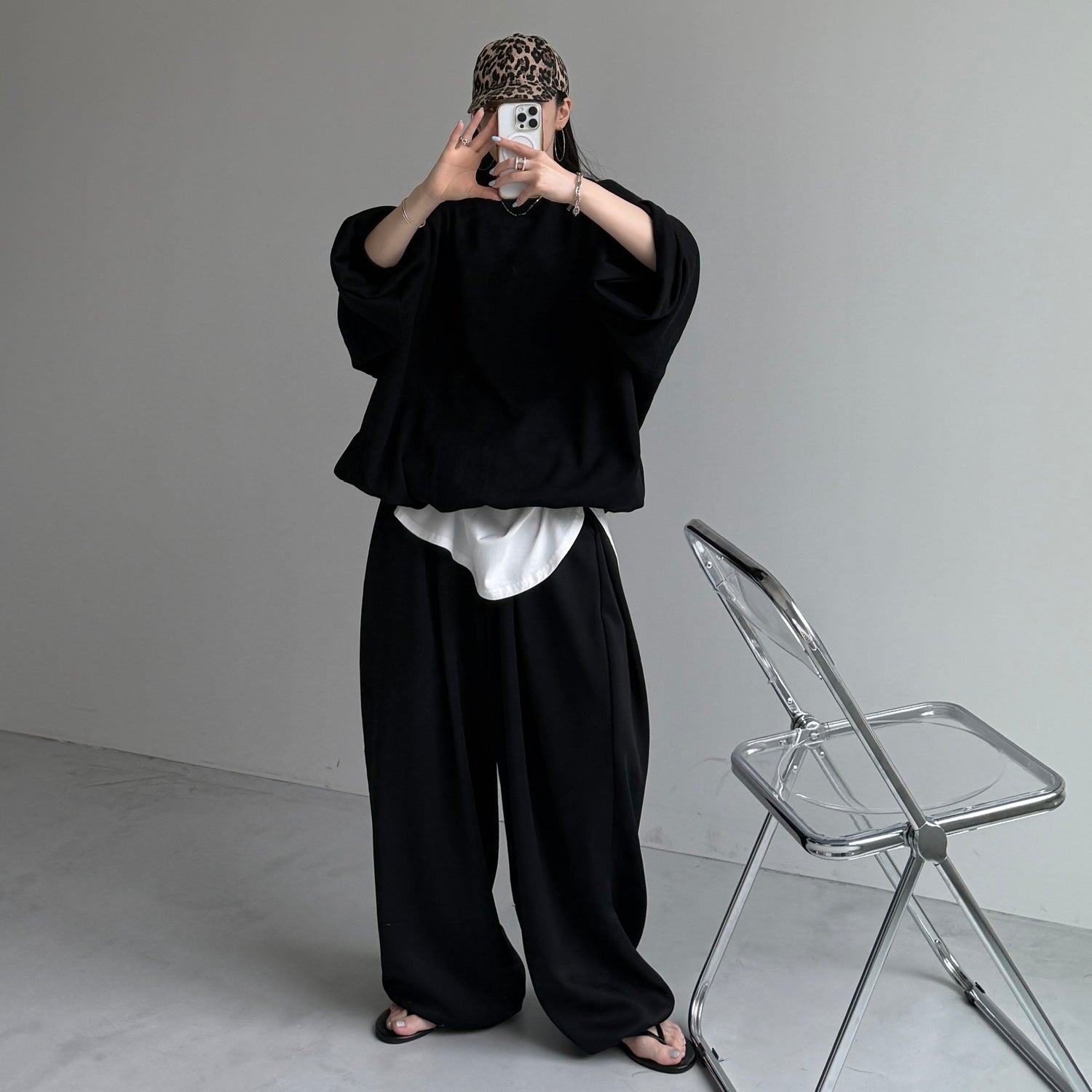 super loose sweat pants / black